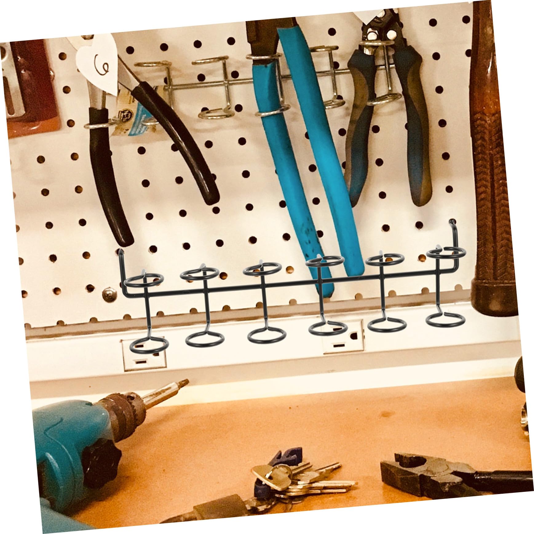 Angoily 6 Schraubendreherhalter für Lochwand Praktischer Pegboard Werkzeughalter mit Multi Ring Design Einfache Montage ohne Nägel für Schraubenzieher Zangen und Werkzeuge im und
