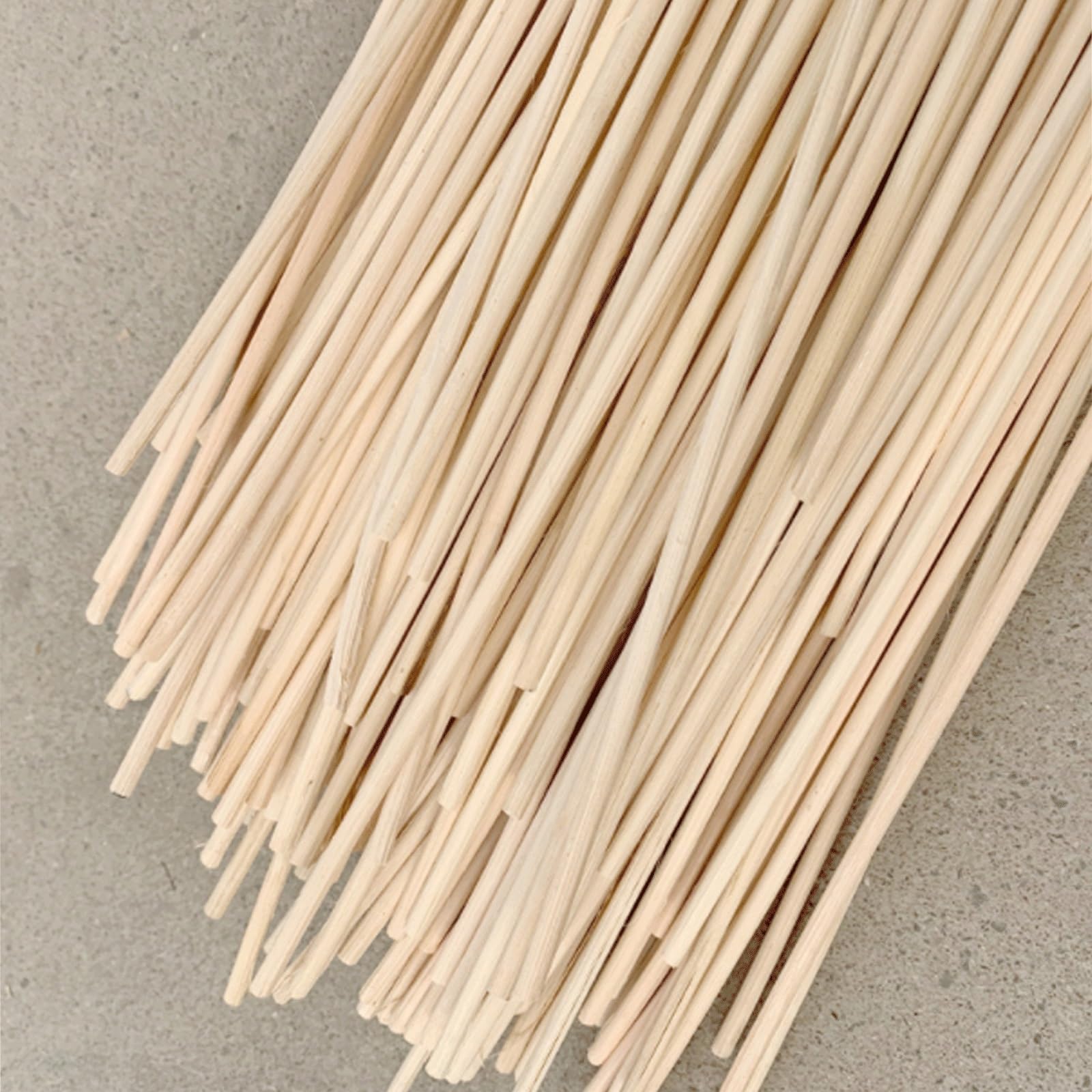 Rattan Rotolo Vimini da Intrecciare Rattan Naturale, Materiale per Lavori di Intreccio Riparazioni Mobili Canne per Cesti, Fai da Te, Rotolo Cesti Bastoncini Bastoncini Profumati per Ambienti ( Color