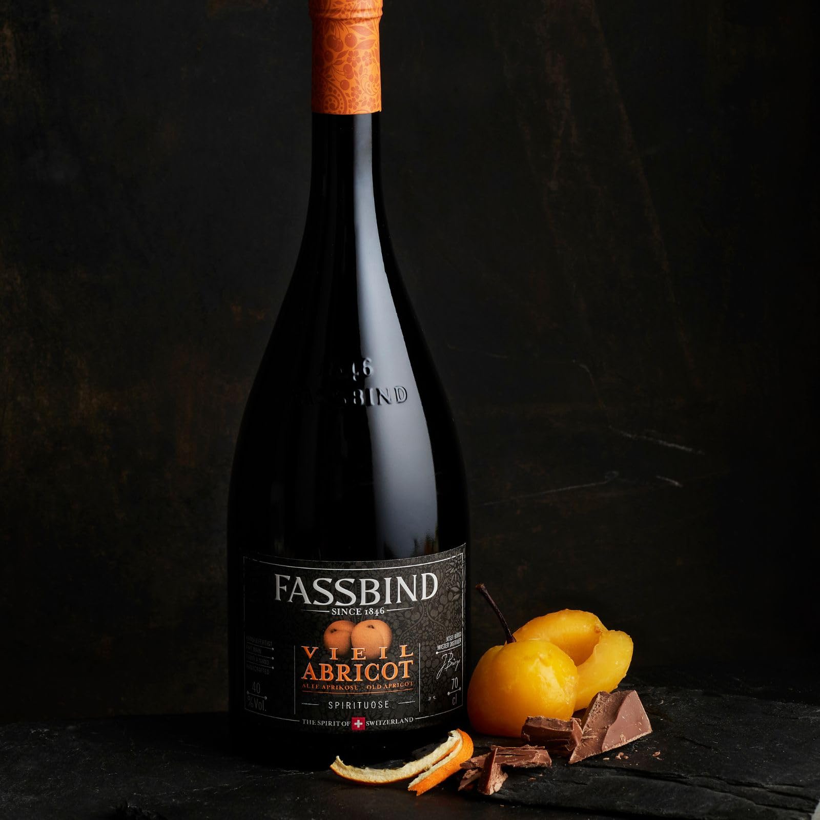Fassbind Vieil Abricot (1 x 0.7 l) - Edler Schweizer Obstbrand aus der traditionellen Aprikosen-Sorte «Royal Luizet» mit 40% vol. Alkohol