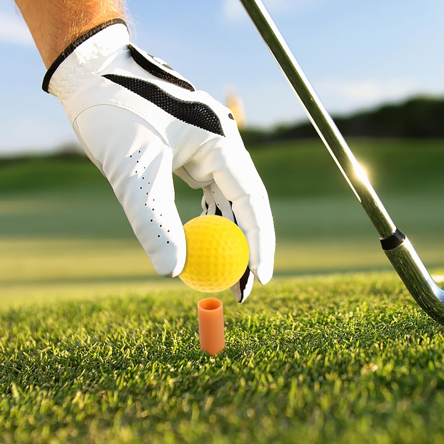 Mikinona Golf Practice Net and Hitting Mat Set with Nylon Training Net, Portable 30x30cm Blue Chipping Mat, 3 Durable Tees, 6 Yellow Pu Balls for Indoor and Outdoor Golf Training