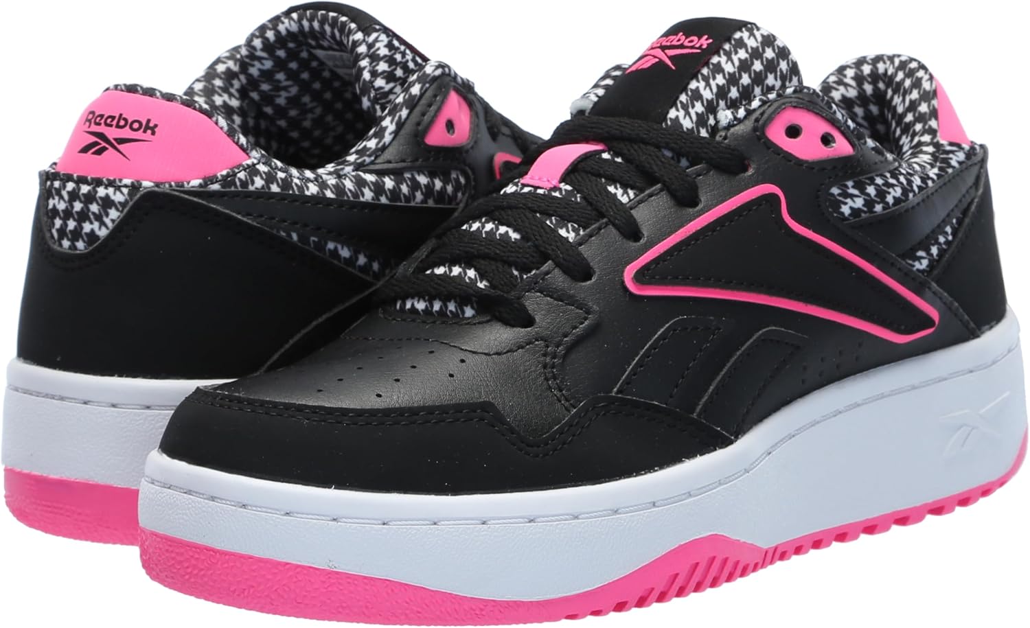 Reebok Girl's ATR Chill Sneaker 6.5 Big Kid Black/White/Atomic Pink image 7 of 7 B0CTWRVC63