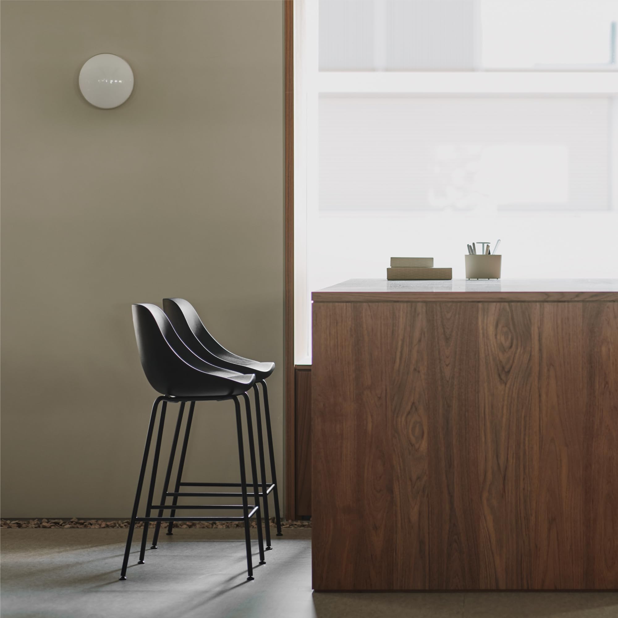 Amazon｜アンドメディカル KURA CHAIR Medium 姿勢矯正 腰痛 椅子