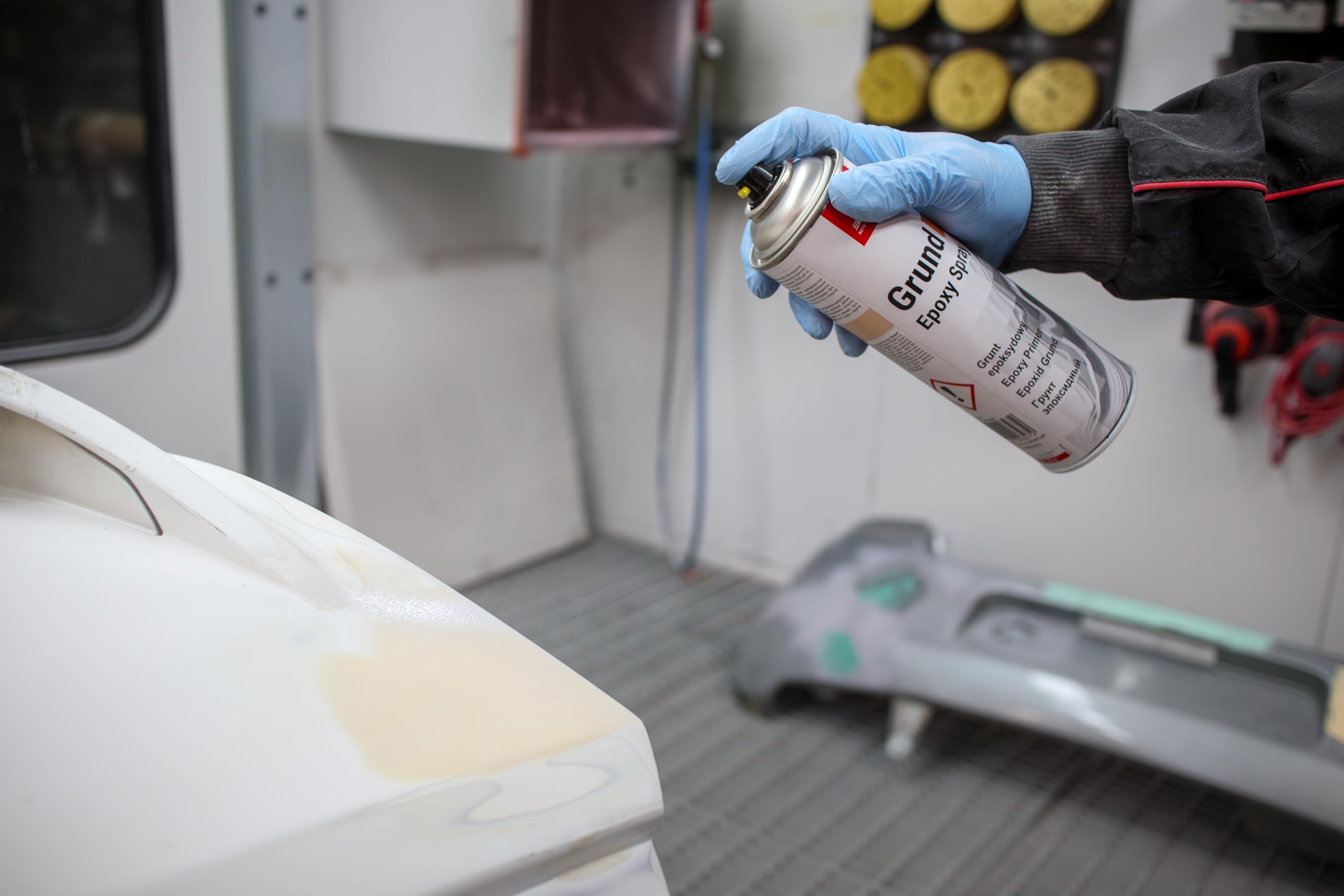 APP Epoxy Grund - Imprimación Spray Epoxi | Imprimación antióxido para metal : Protección contra la Corrosión | Pintura Antioxido Metal | Gris claro | 500 ml