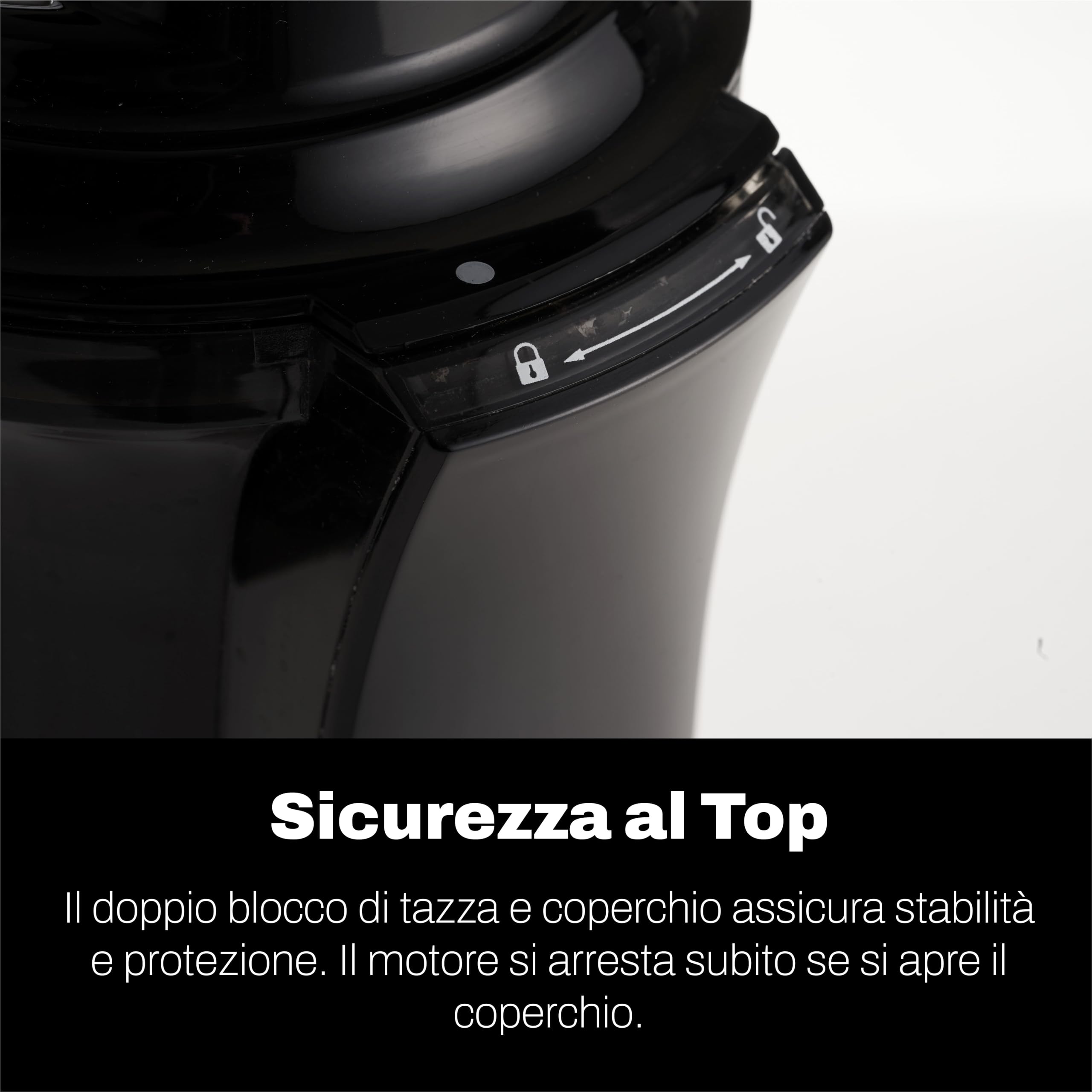 Classe Italy Estrattore di succo a Freddo 43 giri Compact Smart, Compatto e Silenzioso, Tecnologia Easy Clean, funzione risciacquo, Spremitura a Freddo, Rotazione Inversa