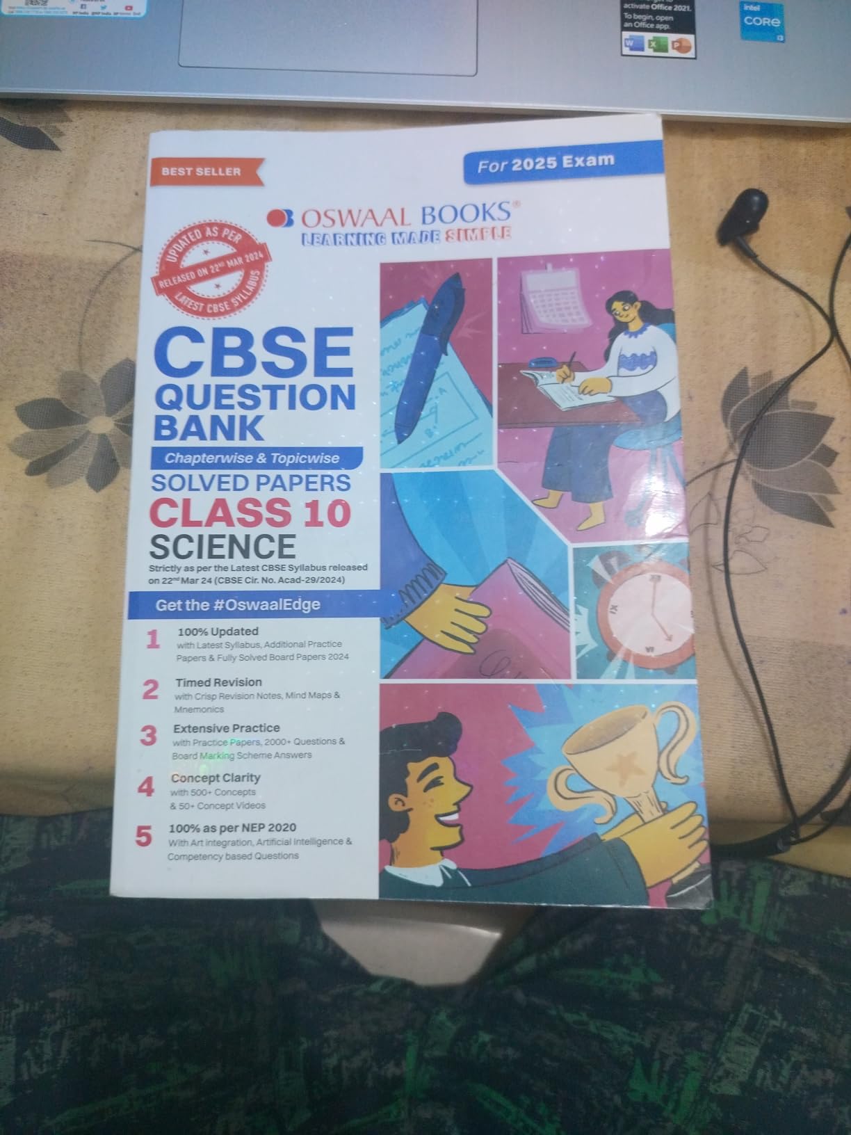 Oswaal CBSE Question Bank Class 10 Science