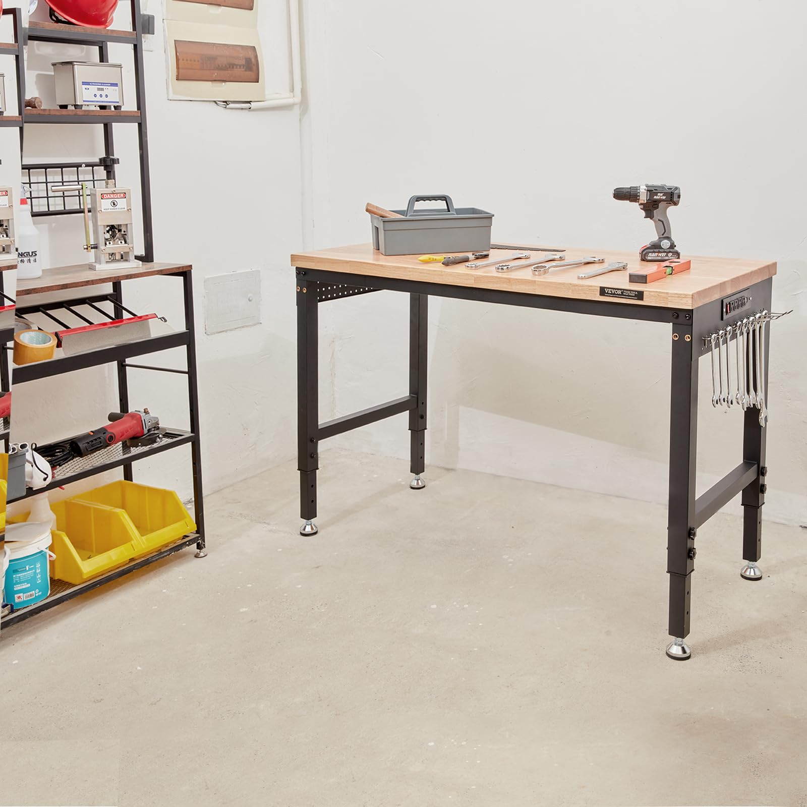 VEVOR verstellbare Werkbank, Werkbank mit Steckdose, Rädern und Stecktafel, robuster Arbeitstisch mit Eichenholzplatte für Garage, Werkstatt, Büro und Zuhause 122 x 51cm