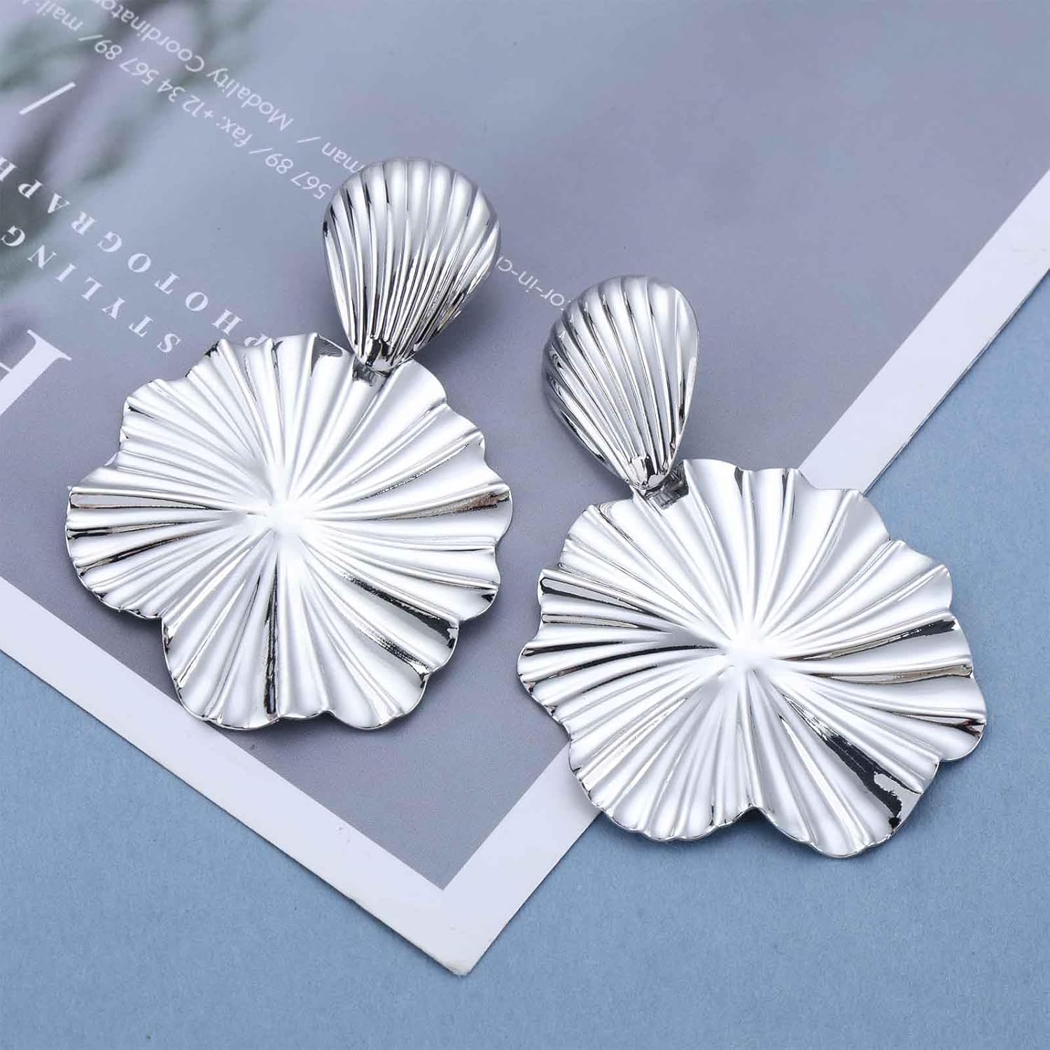 Punk Lotus Leaves Earrings Gold Leaf Dangle Metal Floral Drop Hammered Leaf Earrings Exaggerated Flower Jewelry for Women - Image 6