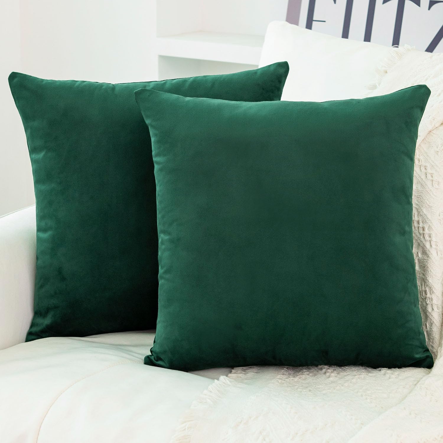 QUORGVES Pillow Covers 18X18 Green Xmas Pillow Covers 18X18, 18X18 Pillow Cover Green Pillow Covers Velvet Christmas 18X18 Pillow Covers 18 X 18 Christmas Pillow Covers Velvet Pillow Case 18x18 Inch(Pack of 2) Green