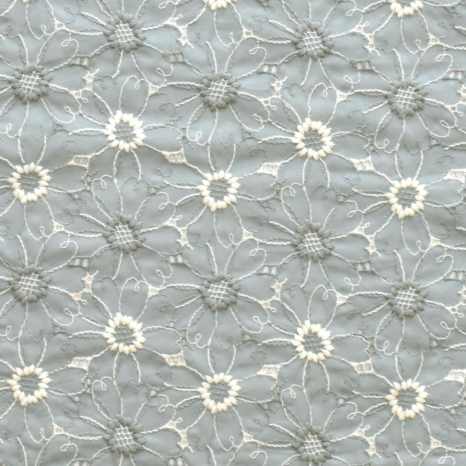 【サリースコット】コットン混 フラワーエンブロイダリー 花柄刺繍中綿ブルゾン L サリースコット】コットン混 フラワーエンブロイダリー 花柄刺繍