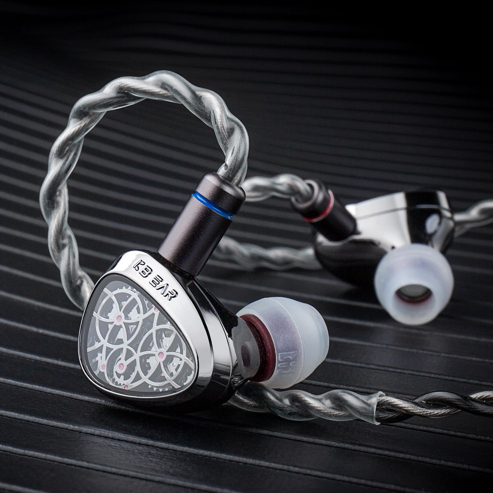 Yinyoo KBEAR TB-Pro IEM Auriculares in Ear con Cable 10mm Dual-Magnetic DD Auriculares Gaming con Micrófono Transductor Diafragma Compuesto PU+Peek+DLC