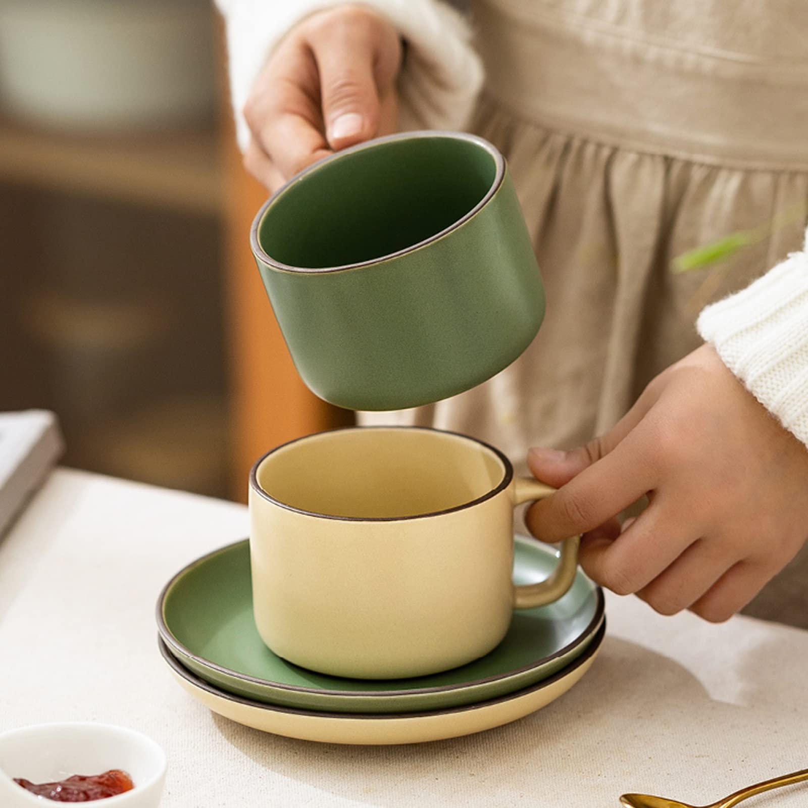 Wykwintna ceramika, ceramiczne filiżanki do kawy i spodki, filiżanki do espresso z pasującymi spodkami, zestaw filiżanek do herbaty i spodków, kubki porcelanowe, ceramicz