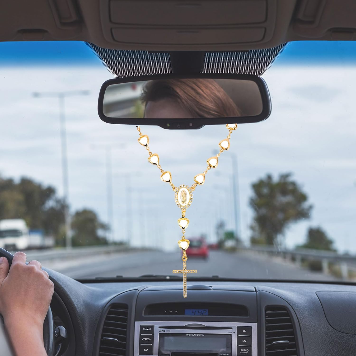 Car Rosary for Rearview Mirror, Evil Eye Auto Rosary Beads, Car Medal and Hanging Accessories for Interior Decors for Women Men (heart- Golden) - Image 5