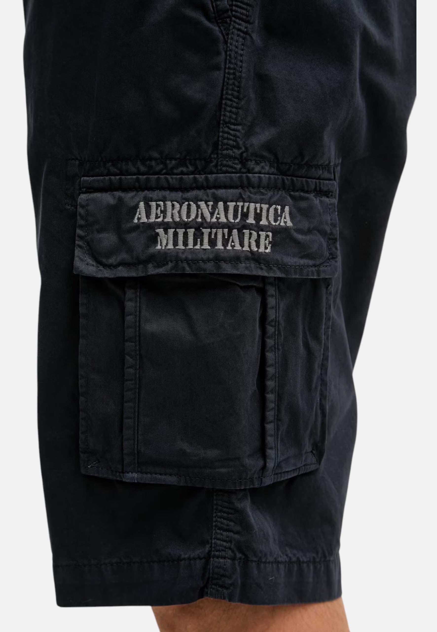 Aeronautica Militare Bawełniane bermudy cargo 261BE0066UCT01122 8057630683754-52