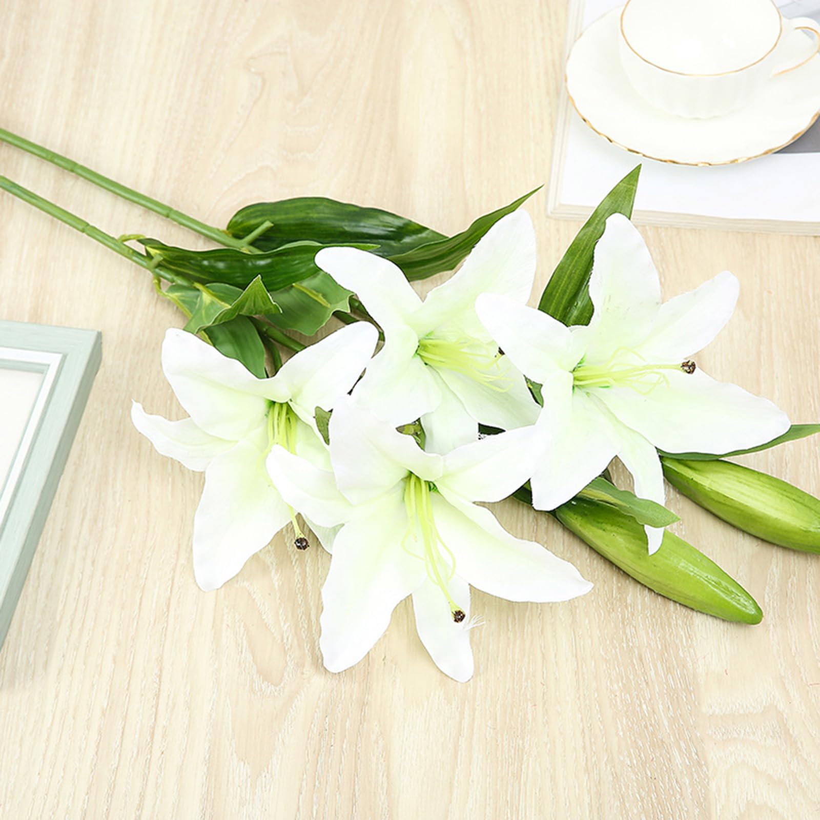 BBTISG 5 Pcs Artifical Lily Flowers, Long Stem Artificial Lilies Lilies Flower for Home Hotel Flower Arrangement Party Decor (White)