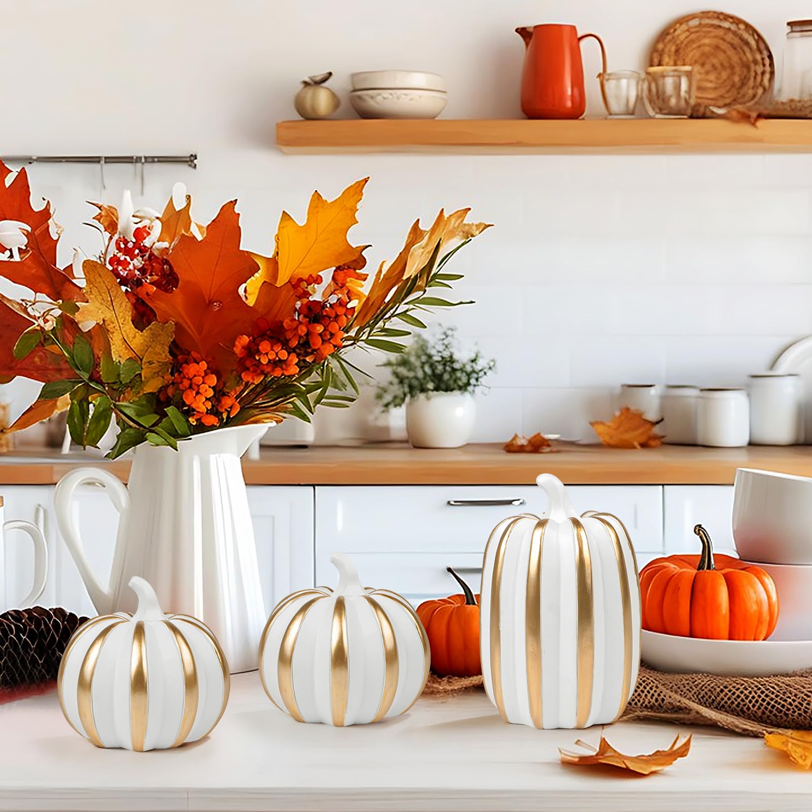 Fangoo 3Pièces Citrouilles Décoratives Résine Blanches Oro pour DéCoration De Table d'automne à L'IntéRieur Fausses Citrouilles Figurines Halloween RéColte Thanksgiving CheminéE DéCorations (Style 3)