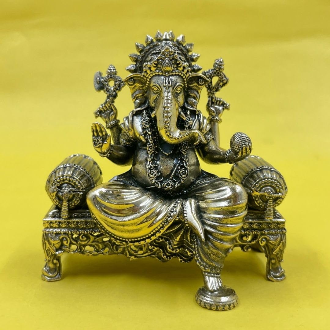 CraftVatika Idolo in ottone di Ganesha seduto sul trono – Idolo seduta di Ganpati in ottone Ganesh Murti Statua Pooja Decorazione per la casa Regalo (9,6 cm di altezza)