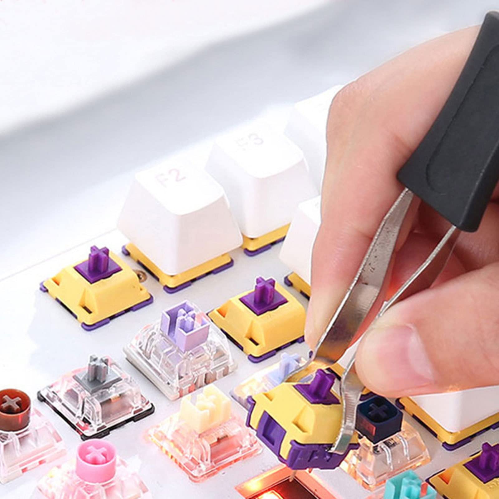 メル キーキャップ、キースイッチ抜き ホットスワップのスイッチ交換