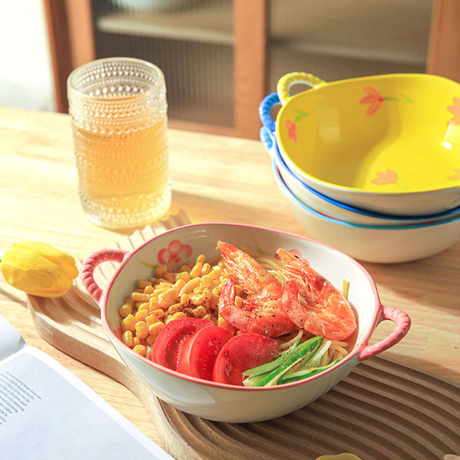 Miska do sałatek, miski do zupy, ceramiczna miska z uchwytem, ceramiczna miska ramen, miseczki pho, duża miska do zupy, nadaje się do kuchenki mikrofalowej, miska na makaron Udon - różowa krata, 24 x