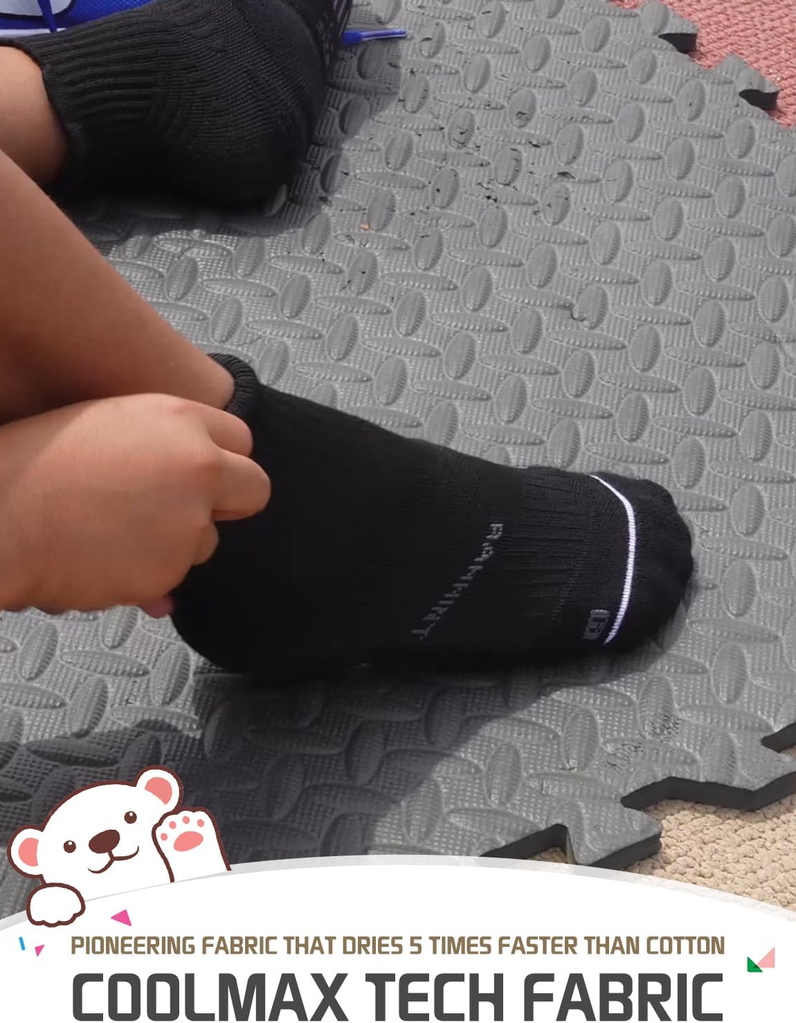 Rahhint Coolmax Compression Boys Youth Running Basketball Socks 4 Pairs Cushion Quarter Anti-Blister Athletic Socks