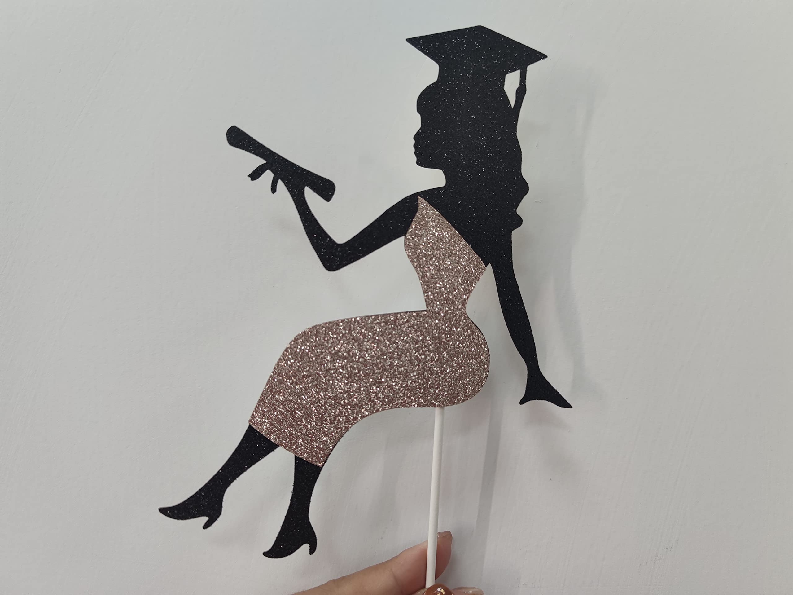 Amazon.com: Graduation Cake Topper 2023 Rose Gold Glitter Graduation Girl  Cake Topper, 2023 Girl Graduation Decorations, Rose Gold 2023 Graduation  Party Cake Decoration 2023 Graduation Toppers for Cakes : Grocery & Gourmet  Food
