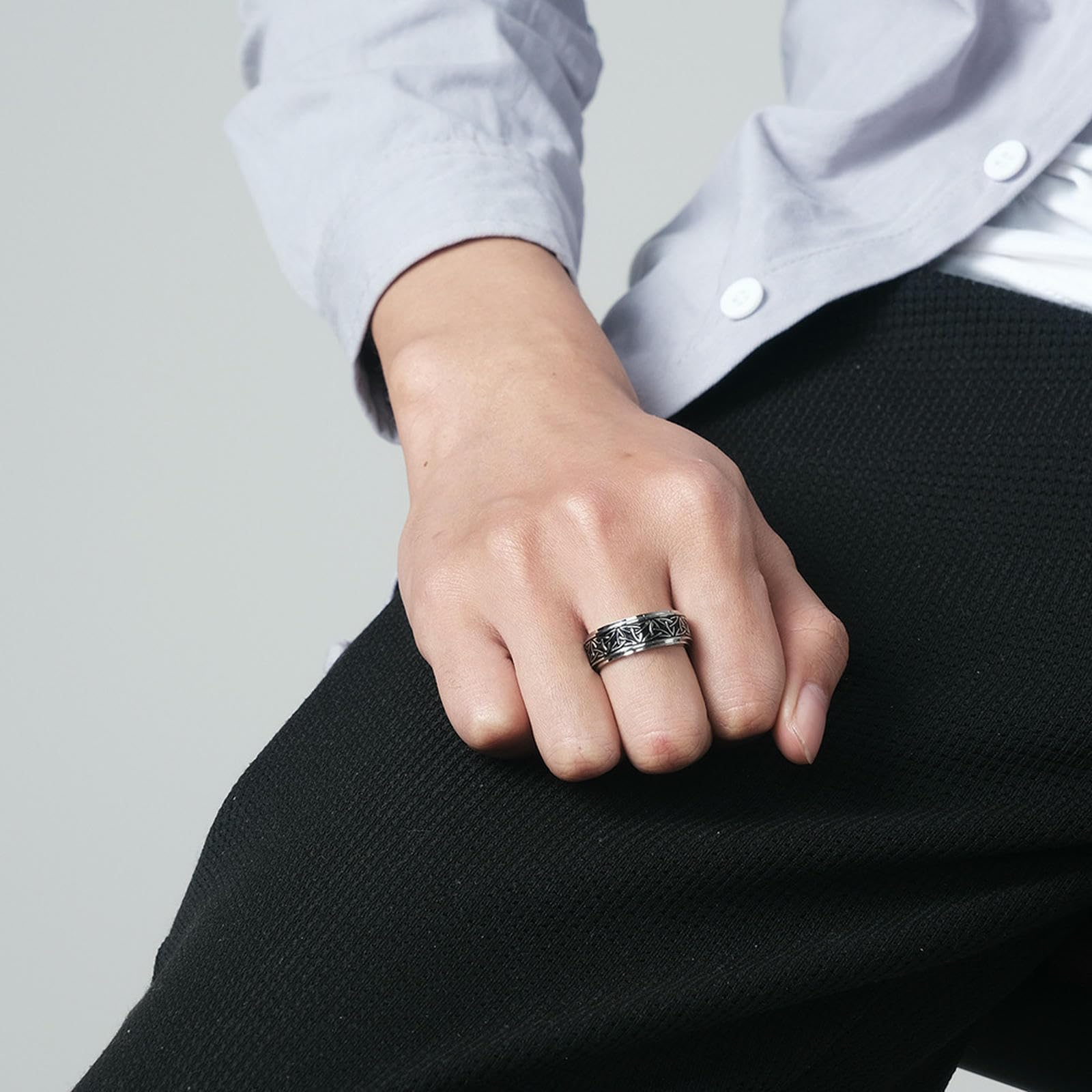 Nordic Viking Triquetra Spinner Ring Titanio Cinturino Rotante Regolabile Antistress Gioielli per Uomo e Donna Minimalista Unisex Acces