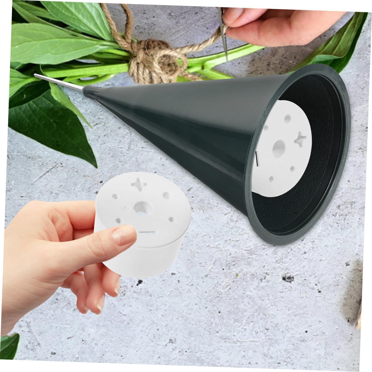 4pcs Plastic Grave Flower Arranger Insert Holder 7 Holes
