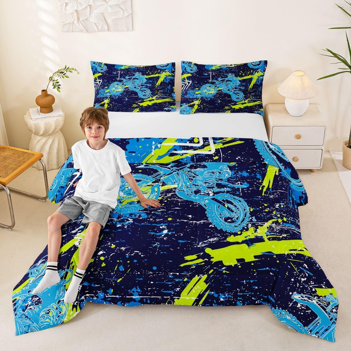 Feelyou Dirt Bike Kids Comforter Set Extreme Sports Bedding Set for Boys Girls Decor Racing Motocross Rider Comforter Urban Duvet Set Bedroom Quilt Set 2Pcs Twin Size - Image 8