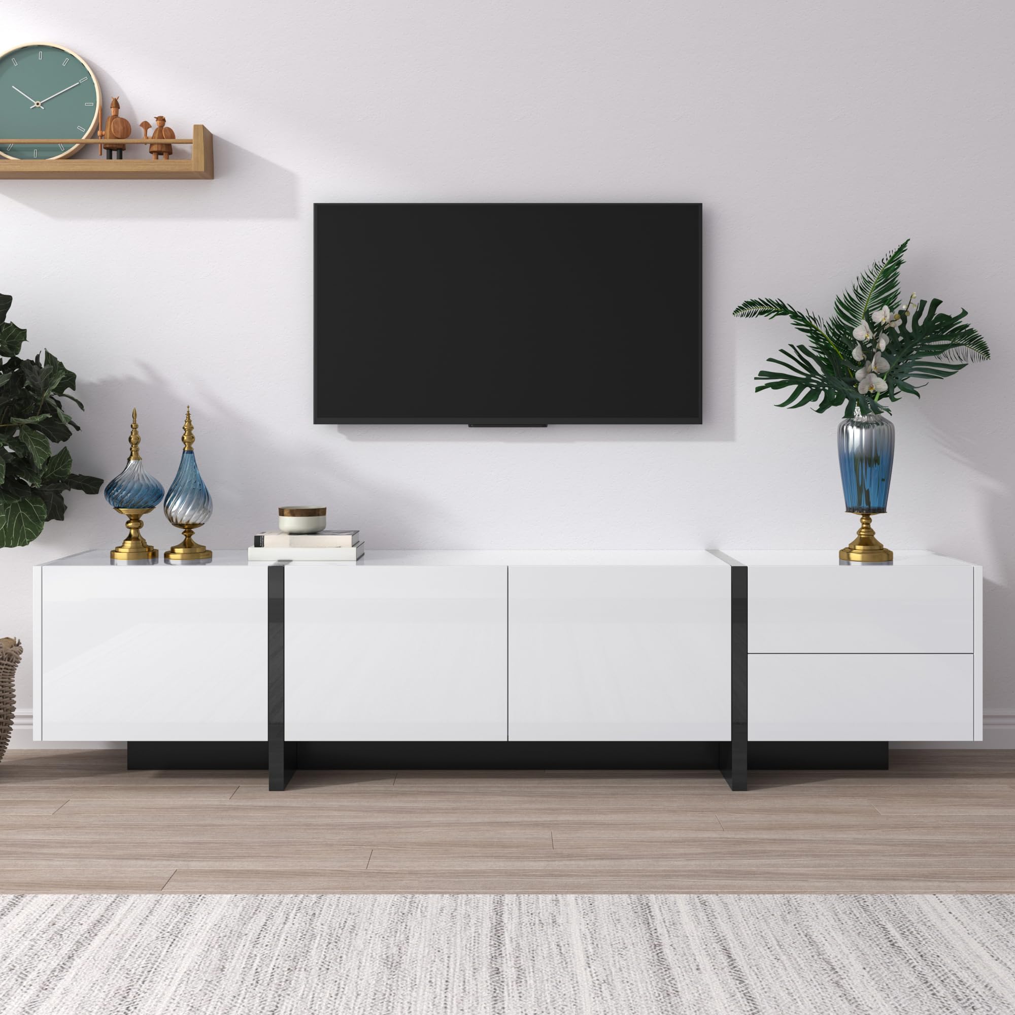 Mueble para TV de 190 cm con 3 puertas y 2 cajones - Mueble bajo moderno en color blanco brillante con patas negras, soporte para TV de hasta 75 pulgadas, aparador para salón, color blanco y