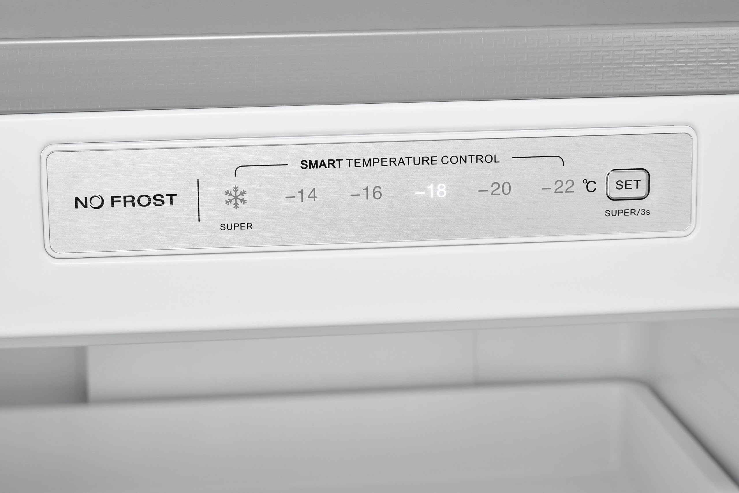 Exquisit® Congelador Vertical 204L, Color Inoxlook, Clase E, Tecnología No-Frost, Control Digital, Congelación Rápida, Puerta Reversible, Alarma Acústica Puerta Abierta, Medidas 170,0x54,5x59,5cm