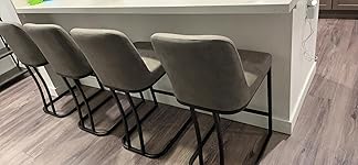 Review Image by Yessenia Estevez Yessenia Estevez