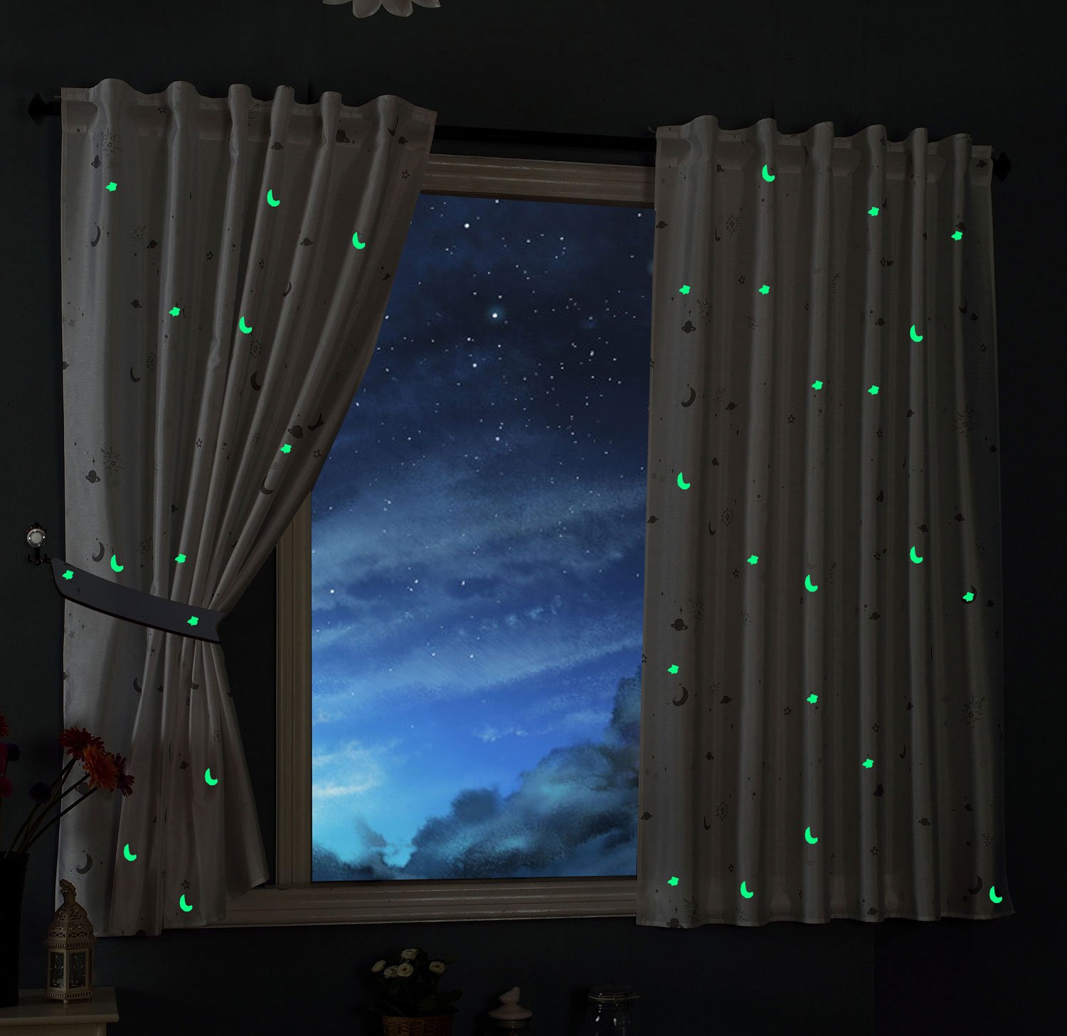 Gardinenbox Vorhang Schal Blickdicht Motiv Sterne Monde fluoreszierend Leuchtend Kinder Kids Schlaufenband Universalband Blau 2 Stück 175x145 (Höhe x Breite cm), 20495