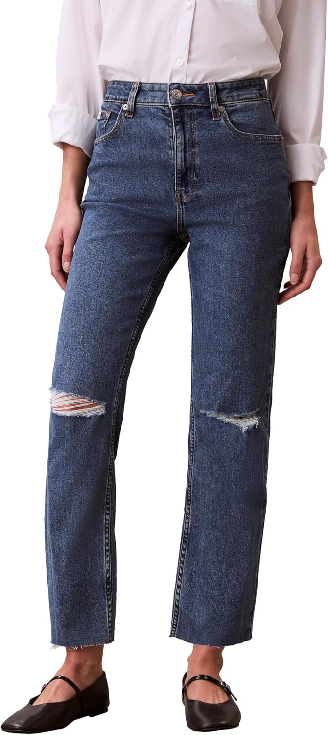 Calvin Klein Women's High Rise Straight Fit Jeans - Image 3