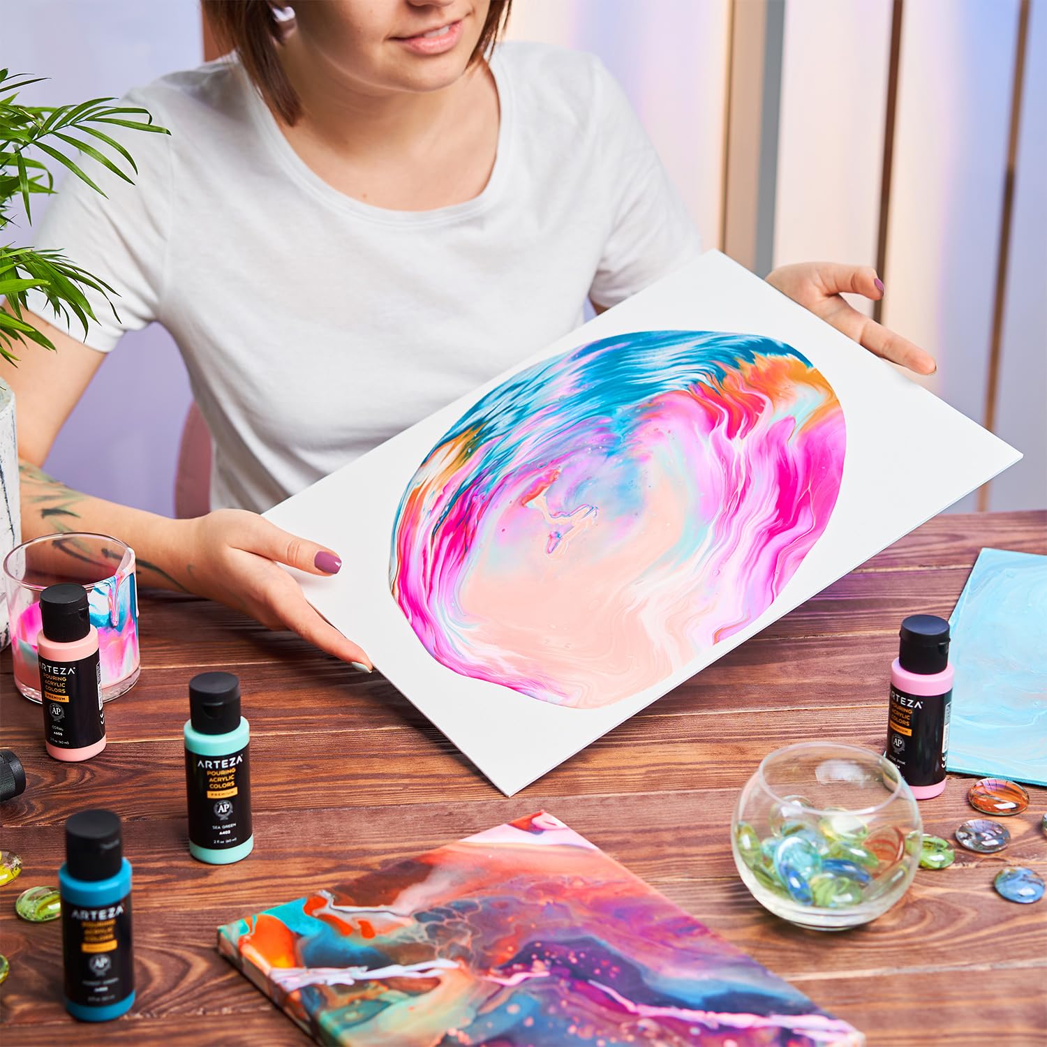 ARTEZA Pouring Acrylfarbe, 236 ml, A200 Koralle, flüssige Gießfarbe, kein Mischen erforderlich, Farbe zum Gießen auf Leinwand, Glas, Papier, Holz, Fliesen und Steinen