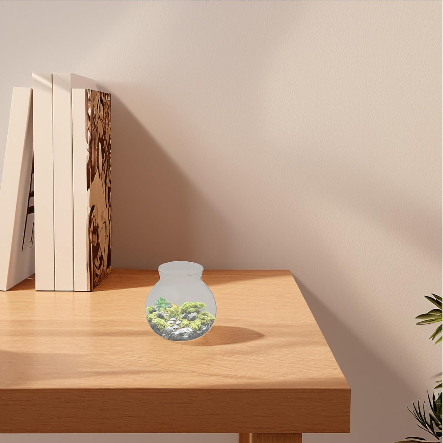 Glass Micro Landscape Aquarium Fish Bowl Suitable for Small Ornamental Fish and Guppies Purifying Environment Decoration for Office and Home