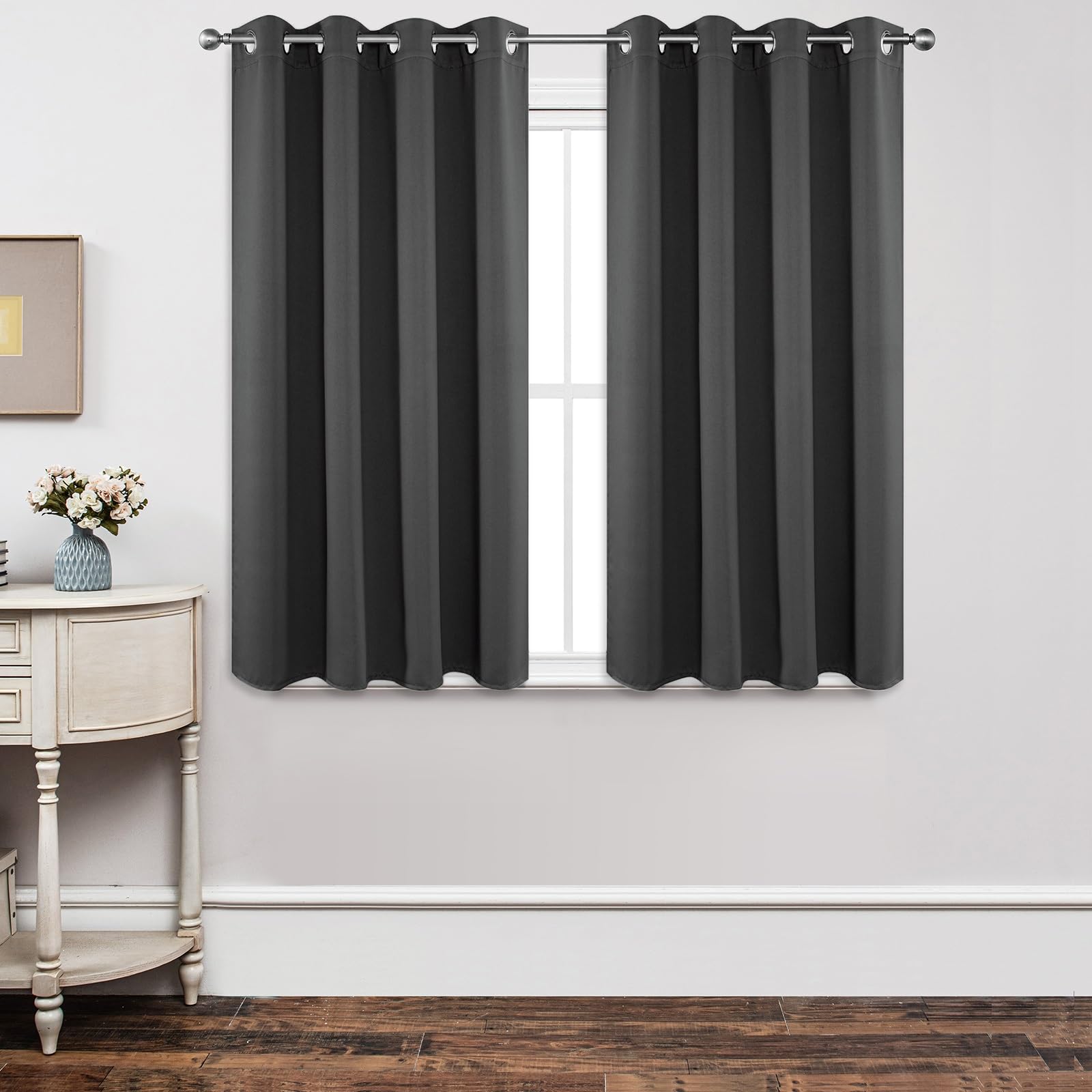 Joydeco Cortinas Opacas 2 Piezas, Cortinas Dormitorio con Ojales Anti Luz Cortina Termica Aislantes Frio y Calor para Salon Curtains Blackout (Gris Oscuro, 2x117x137cm)