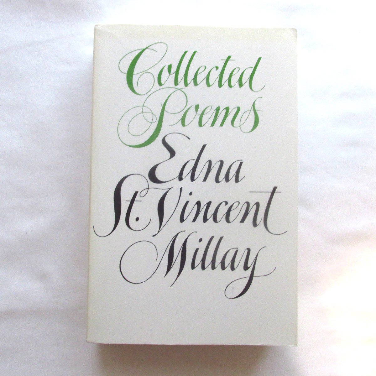 Buy Collected Poems Edna St. Vincent Millay — BookShops.in