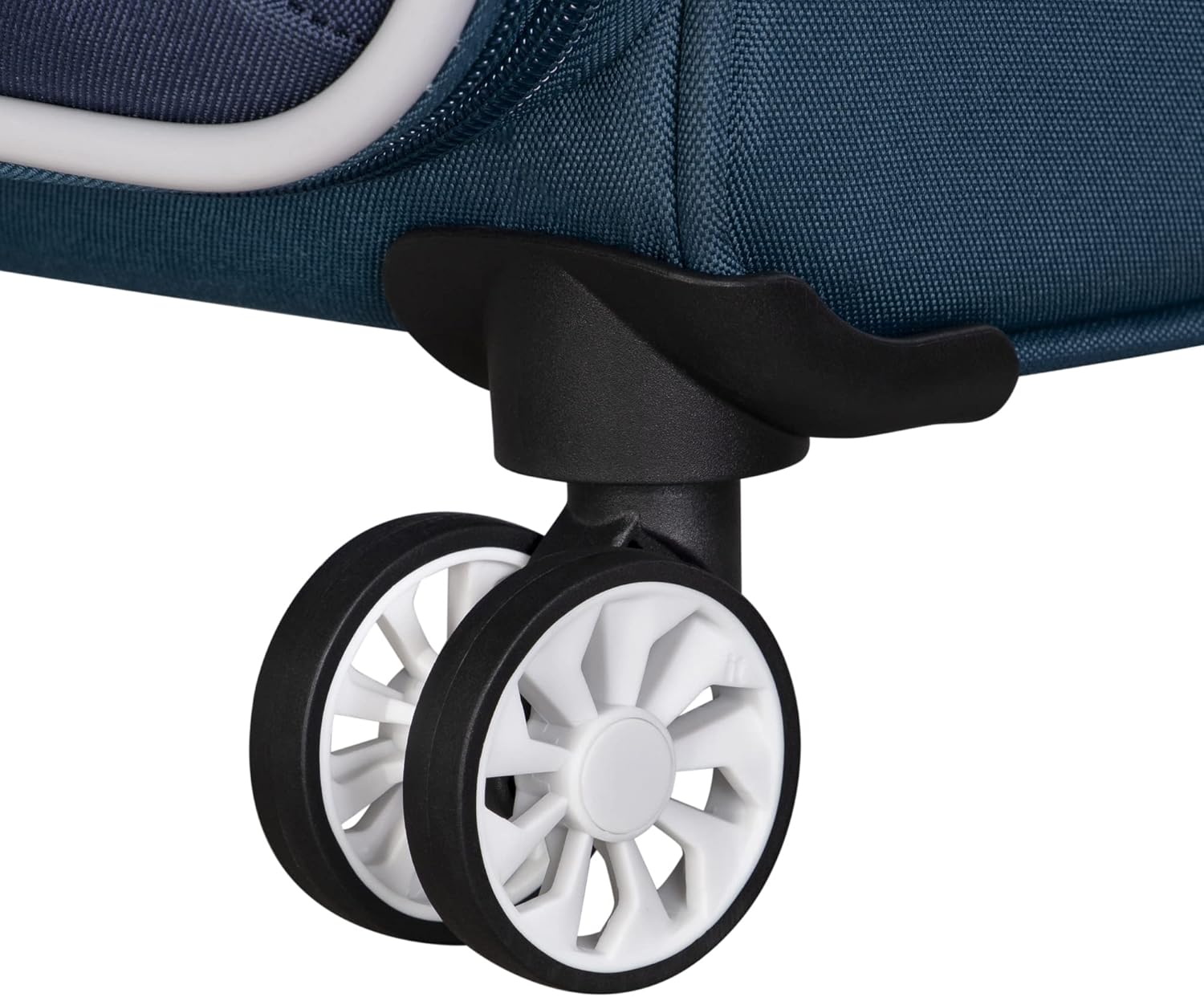 review it luggage Filament 3 Piece Softside 8 Wheel Expandable Spinner Set, Moroccan Blue/Dress Blues, 3 Pc