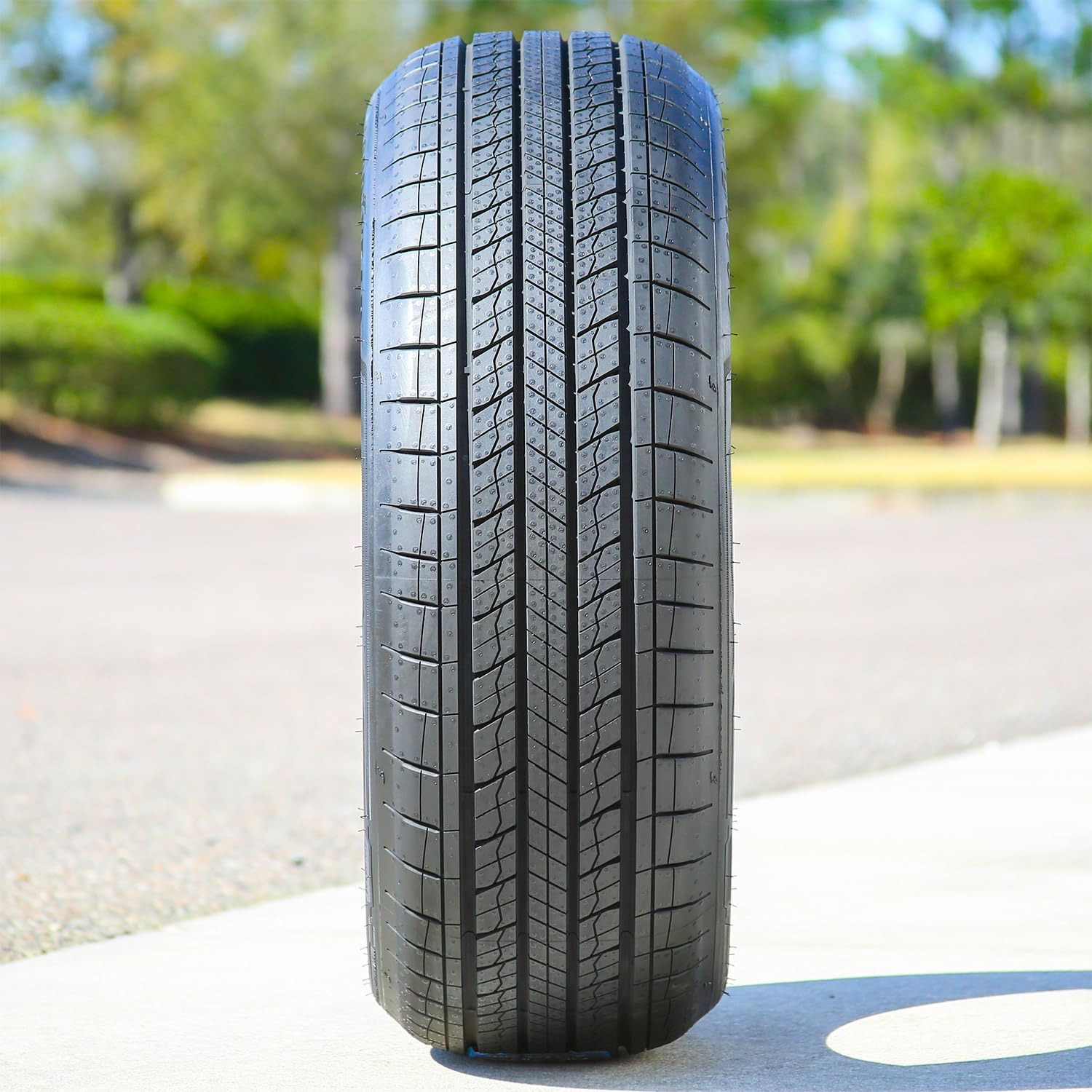 Goodyear Assurance MaxGuard SUV Passenger Car All-Season Performance Radial Tire-215/55R18 215/55/18 215/55-18 95H Load Range SL 4-Ply BSW Black Side Wall UTQG 380AA