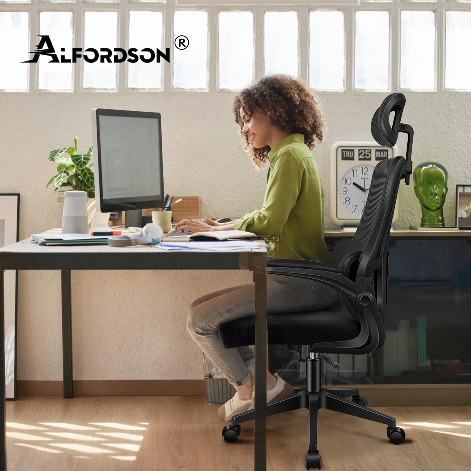 ALFORDSON Sedia da Ufficio Scrivania Ergonomica Lombare Nera | Poltrona Girevoli in Rete Serie NYLES, Supporto lombare adattivo, Poggiatesta regolabile, Braccioli imbottiti, Portata 150 kg