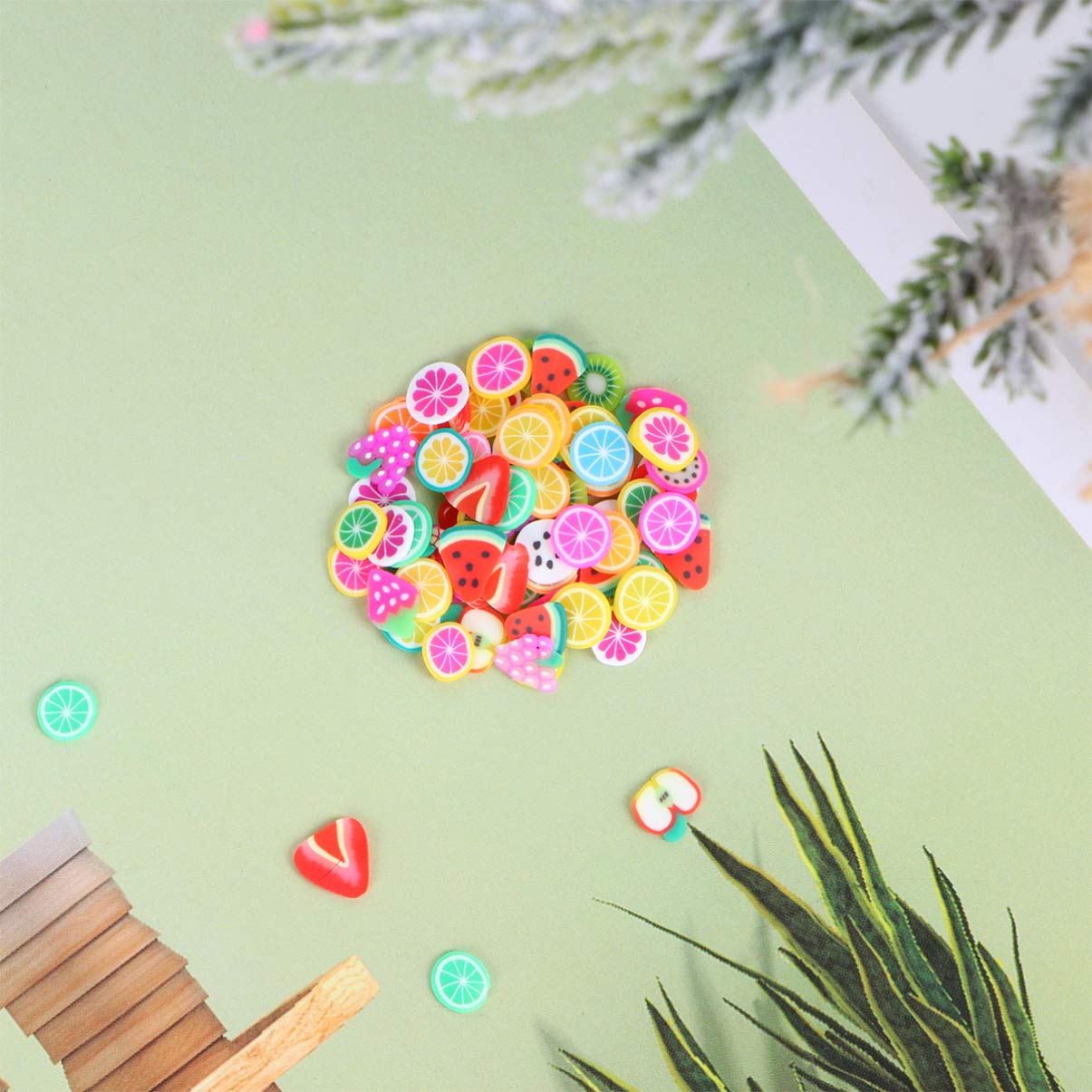 FRCOLOR Décor De Paillettes 1000Pcs Ongles Art Polymère 3D Fruits Nail Art Tranches