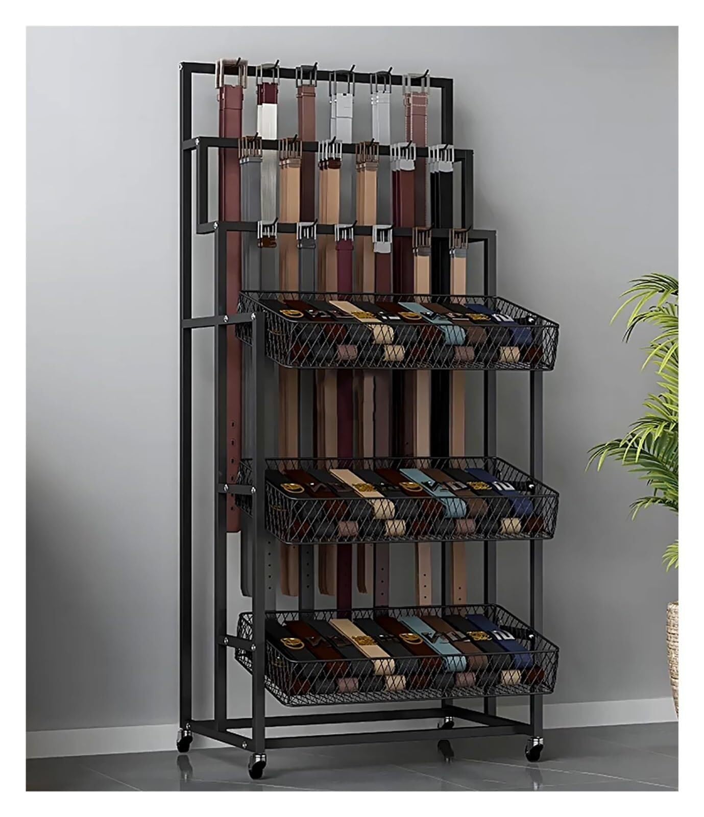 Présentoir de sol ceintures pour organiser le dressing masculin avec style