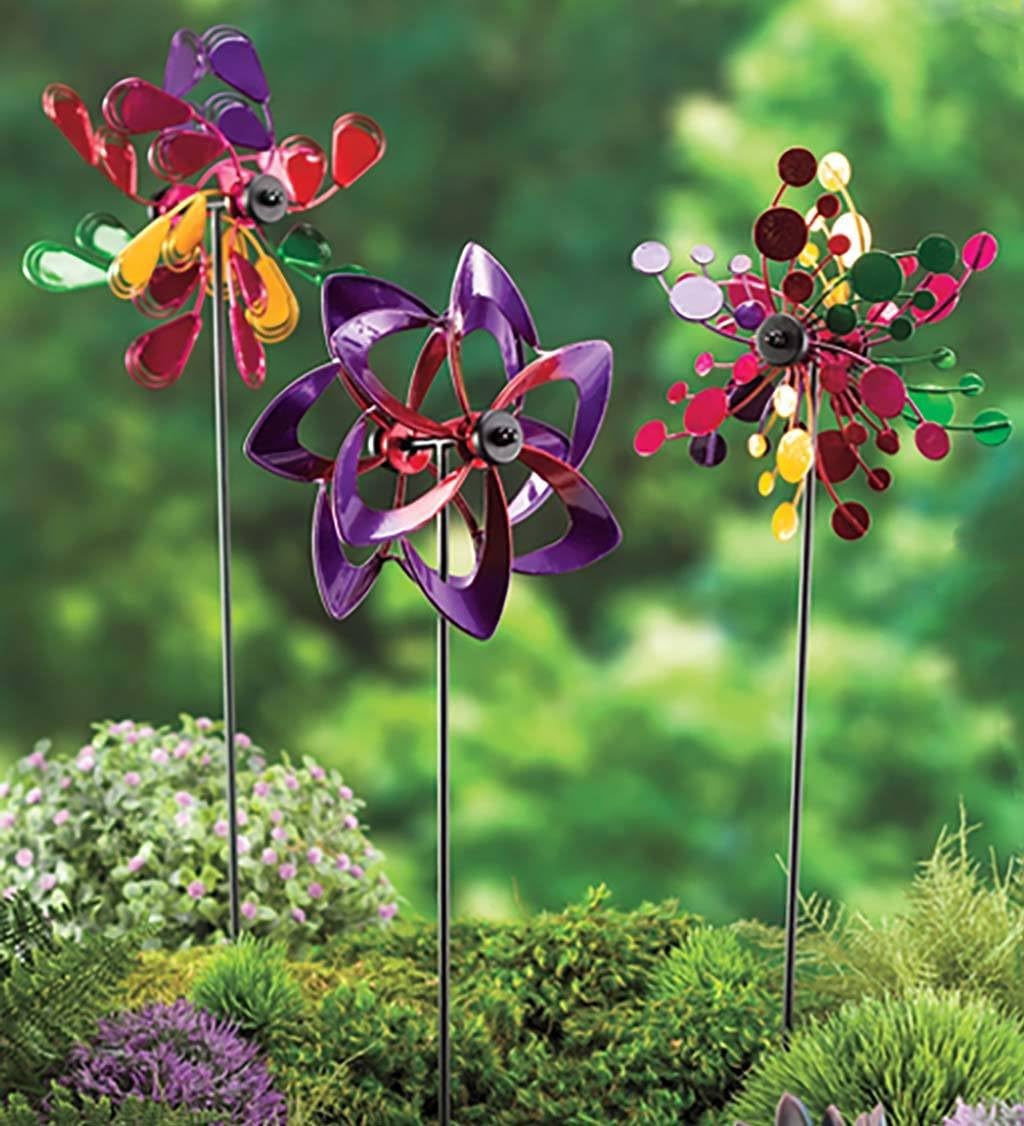 Plow & Hearth Set of 3 Metal Pinwheel Decorative Garden Stakes 7 L x 4.25 W x 22 H Multicolored