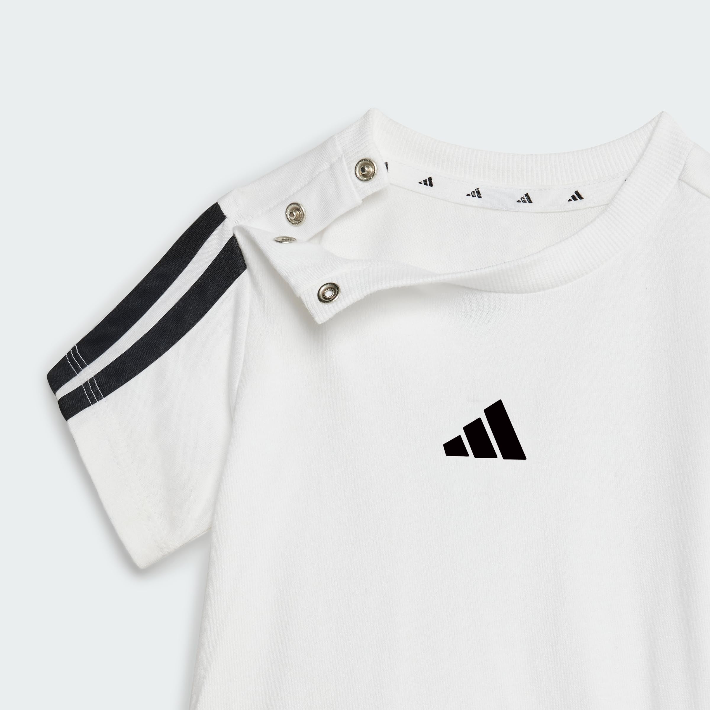 adidas Unisex Kids' Conjunto camiseta y pantalón corto Essentials