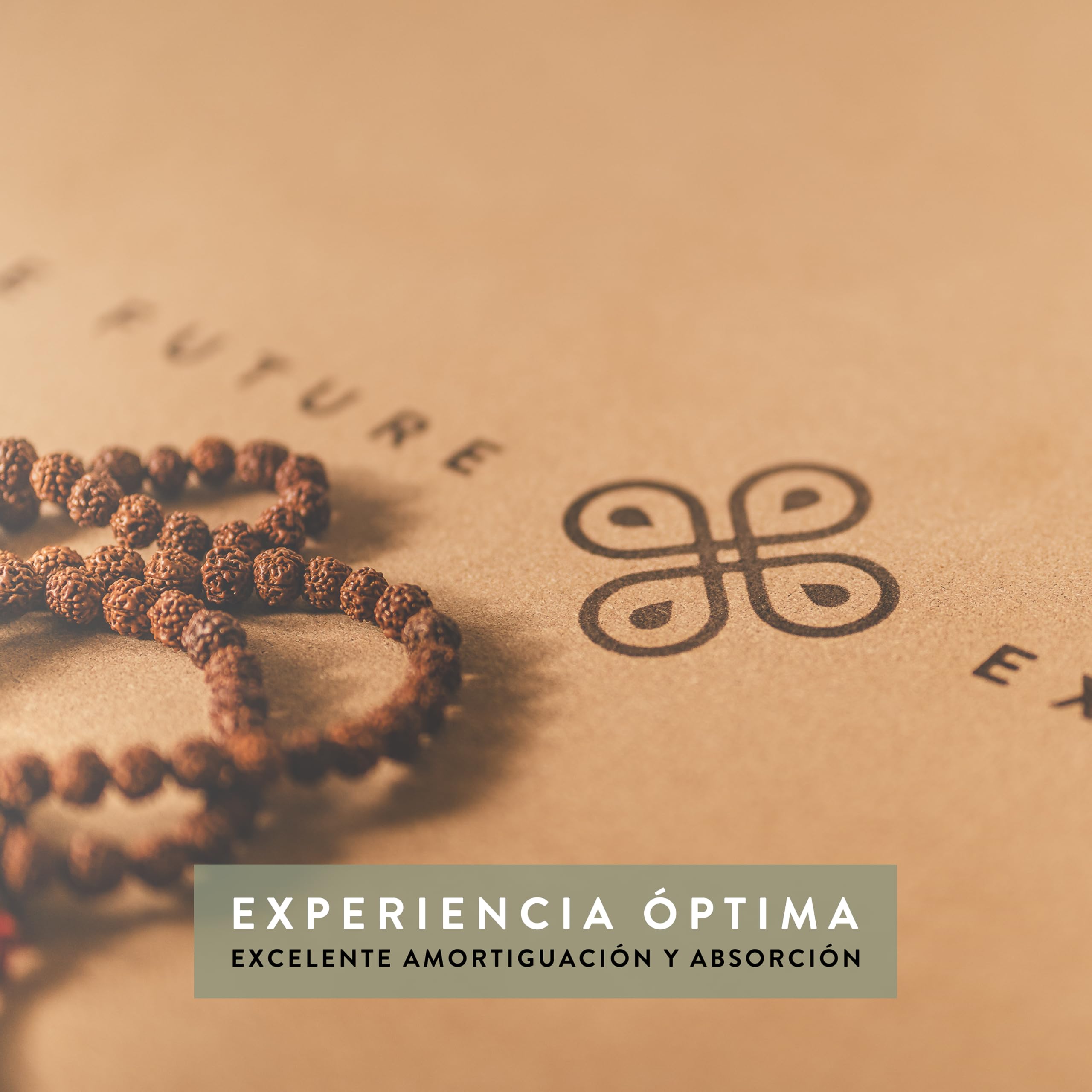 LAAR Yoga Essentials – Esterilla de Yoga de Corcho Natural y Caucho Ecológico (183×66×5 cm) | Antideslizante, Resistente, con Cinta de Transporte | Esterilla Premium para Yoga, Pilates y Fitness