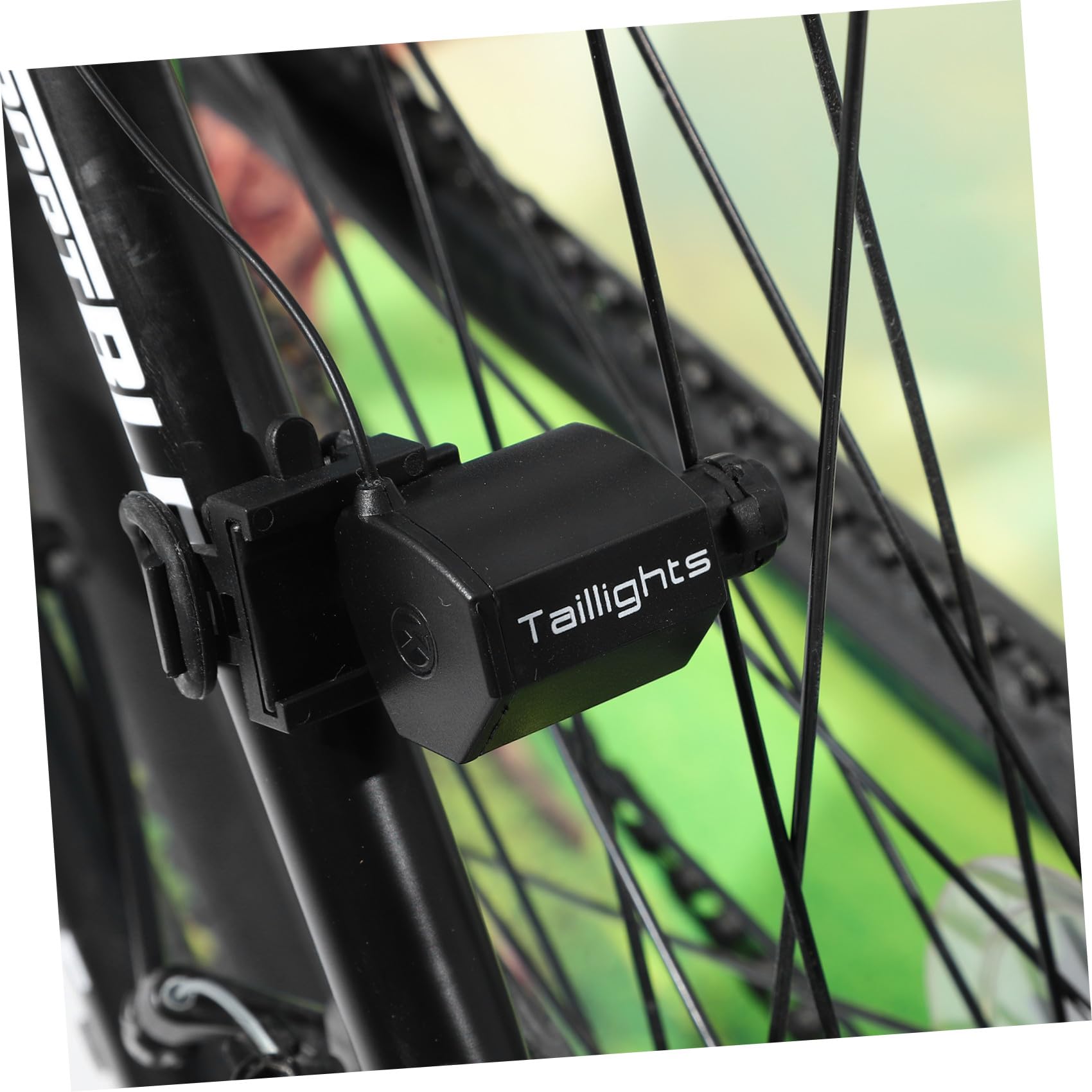 Sosoport Posteriori per Biciclette LED Fanale Posteriore Leggero Coda Ciclismo Lampeggiante Accessorio per Bici per Bici Materie Plastiche Tecniche di Alta qualità
