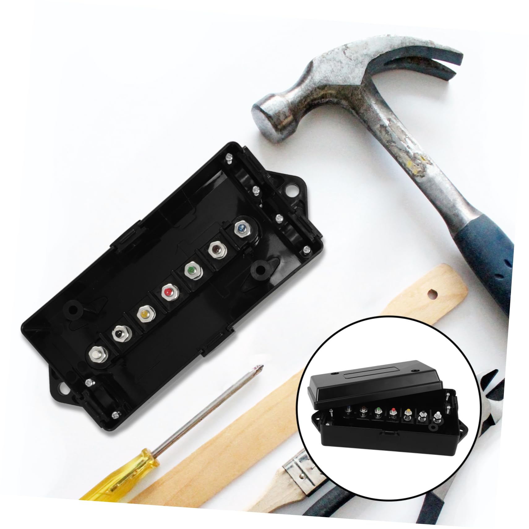 Conector de Remolque de 7 Vías en Plástico Negro para Autocaravana