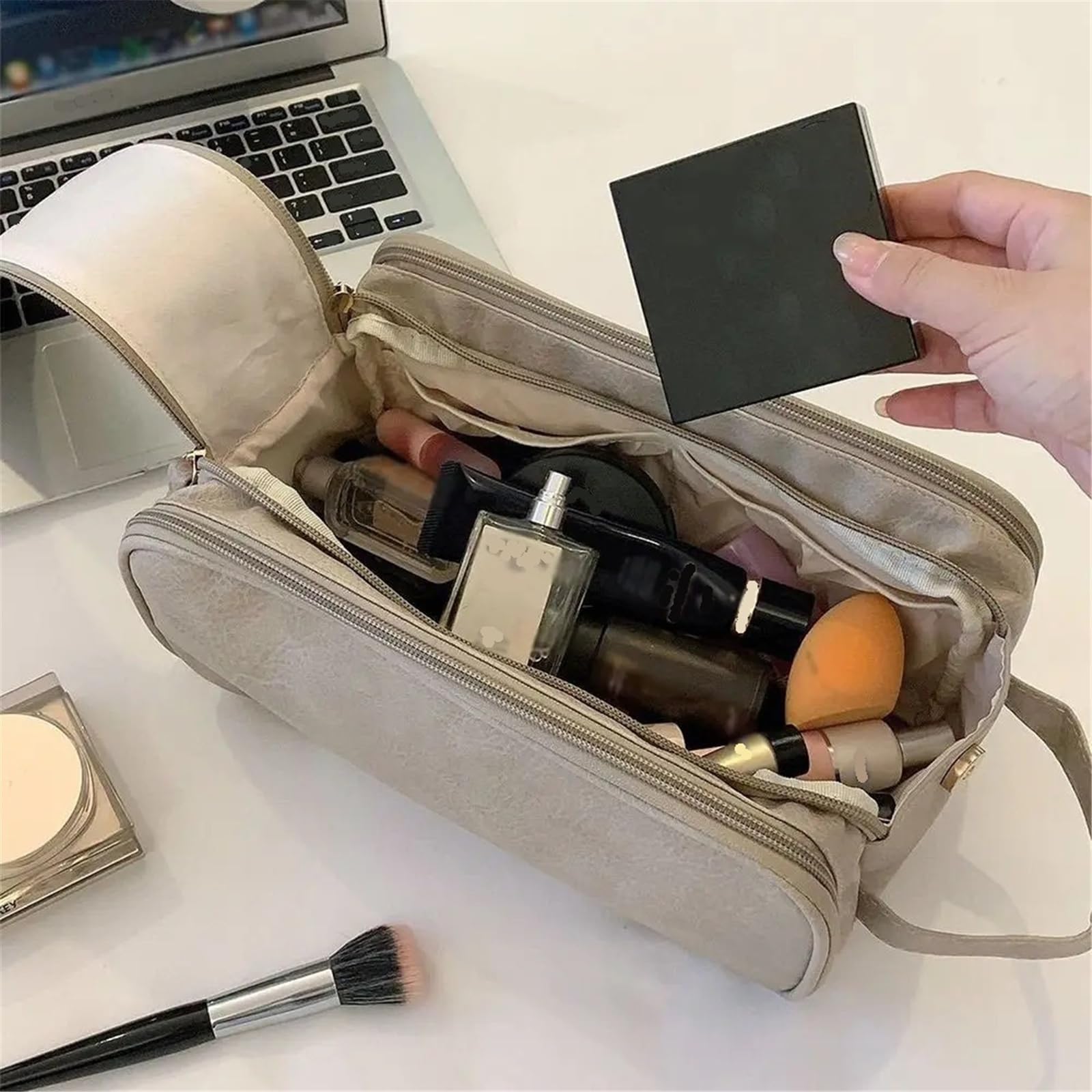 Tragbare Kosmetiktasche for Damen, einfarbig, große Kapazität, Handaufbewahrungstasche, Aufbewahrungstasche for Toilettenartikel aus PU-Leder(Khaki)