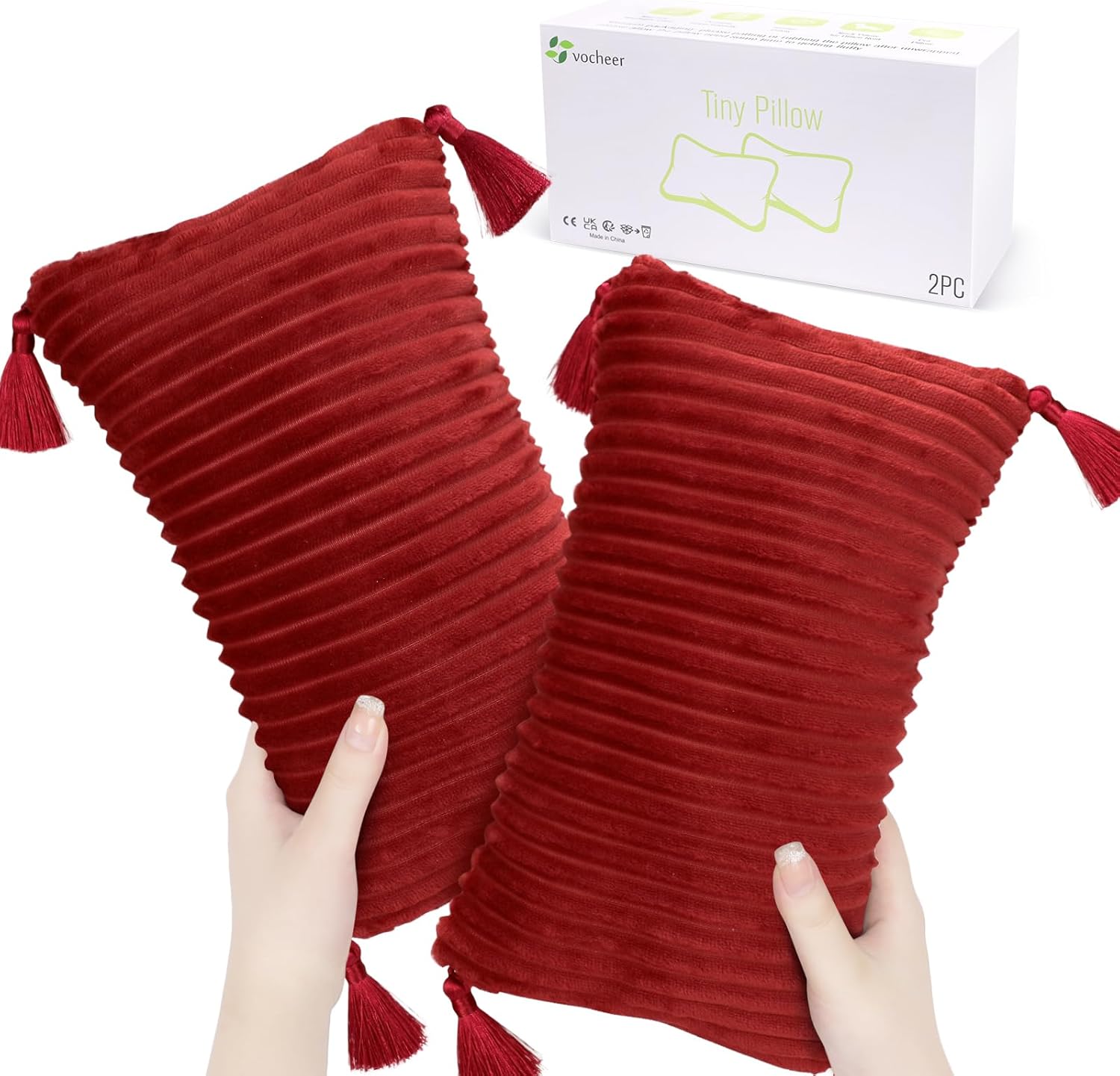 vocheer Petit oreiller de voyage avec pompons, 27,9 x 17,8 cm, mini oreiller de voyage pour le cou, le poignet, les lombaires et les genoux, oreiller en peluche, lavable en machine, rouge, 2 pièces