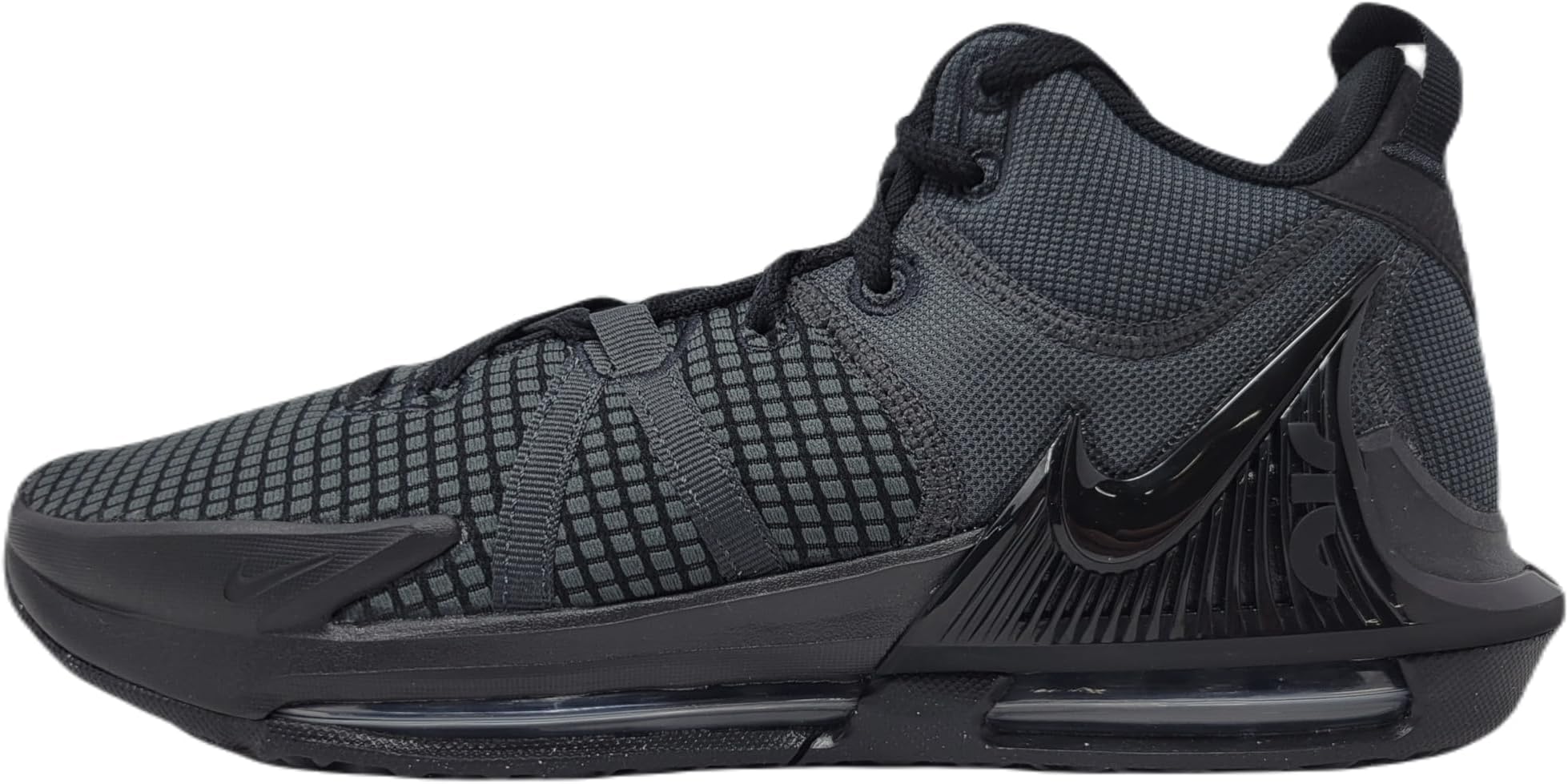 NikeLebron Witness VII, Three Quarters Tall Man