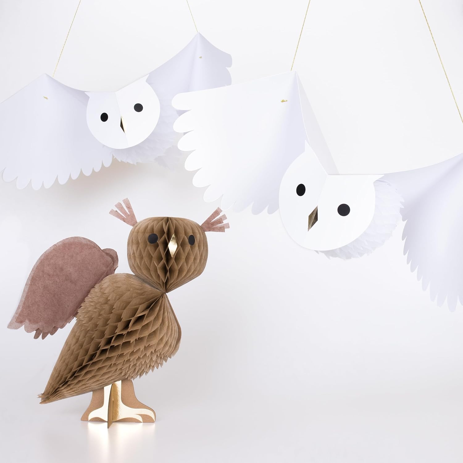 Meri Meri Honeycomb Owls (Pack of 3), Halloween Decorations, Indoor or Sheltered Outdoor Use, 2 White Owl Hanging Decorations, 1 Brown Owl Standing Decoration, Halloween Party Supplies, Life-Sized